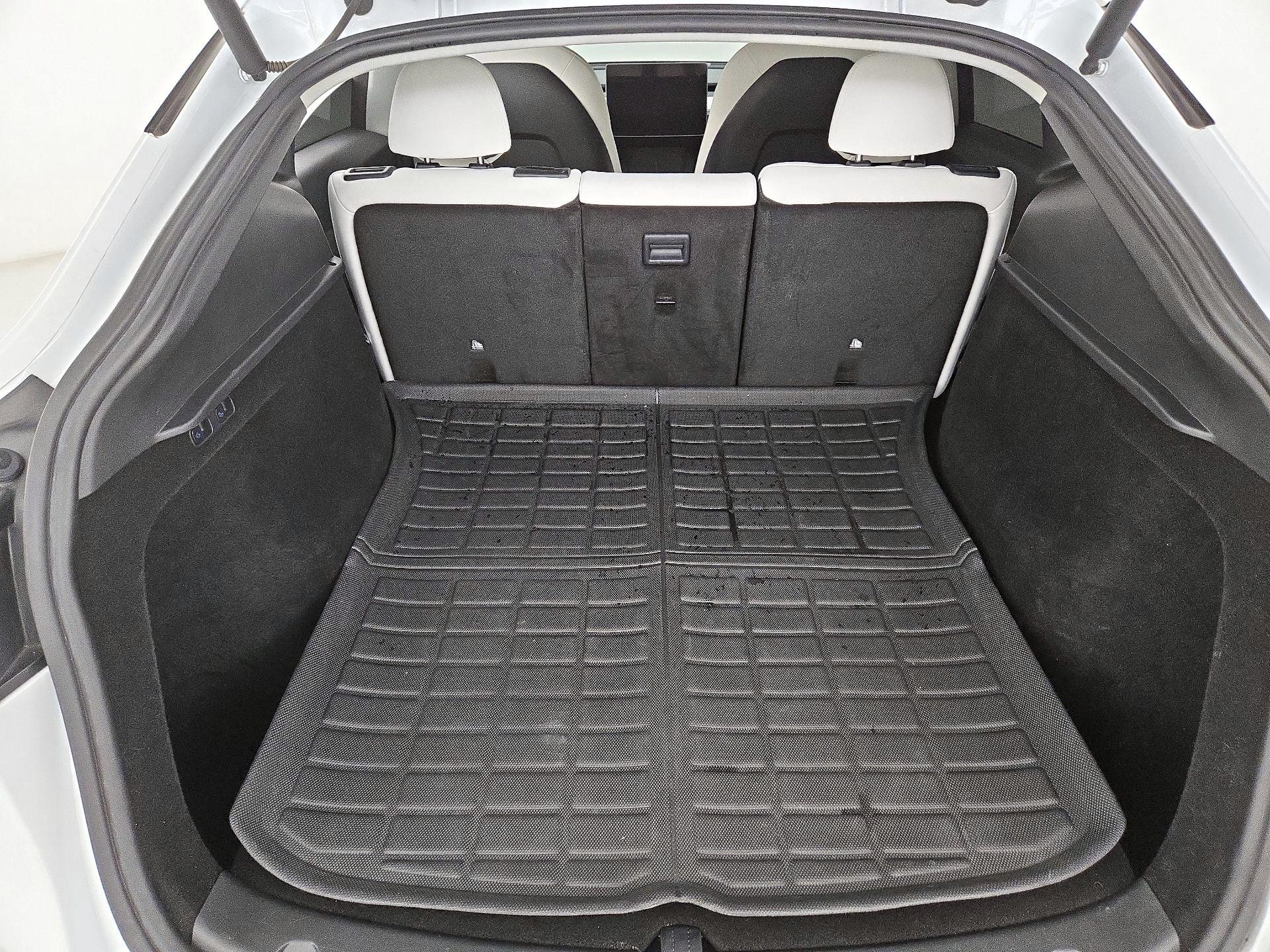 Thumbnail: 2023 Tesla Model Y - 20