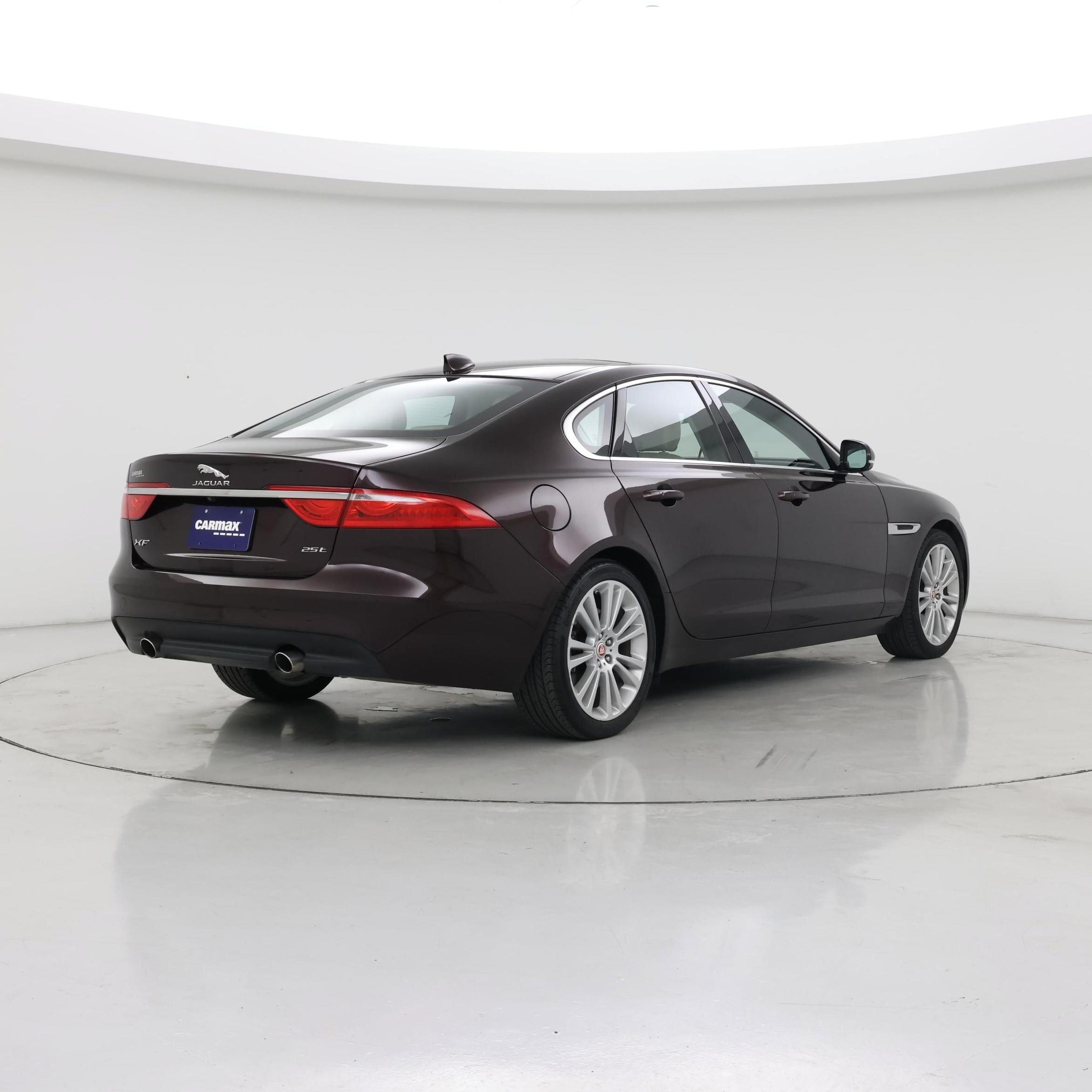 Thumbnail: 2020 Jaguar XF - 8