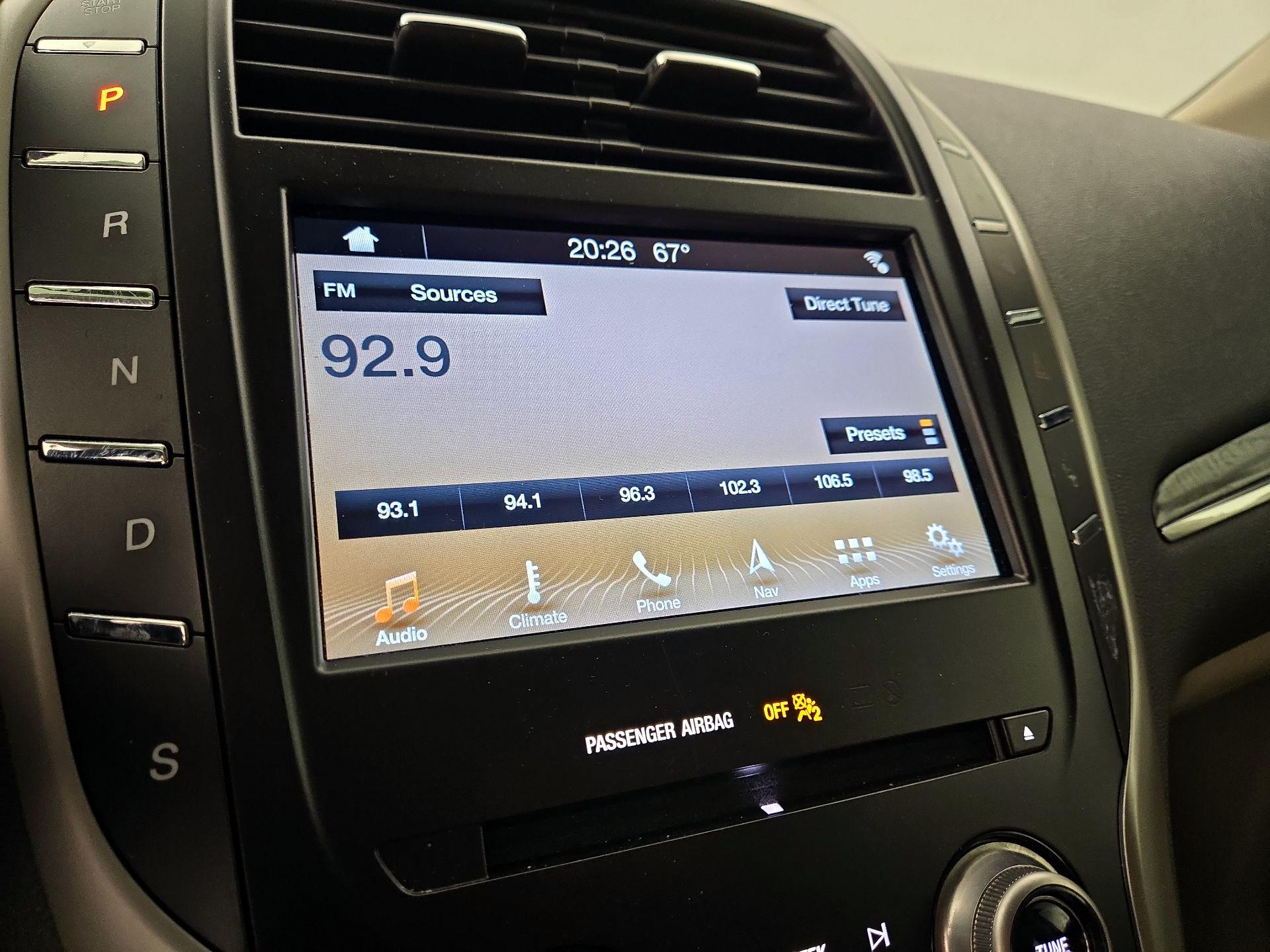 Thumbnail: 2017 Lincoln MKC - 16