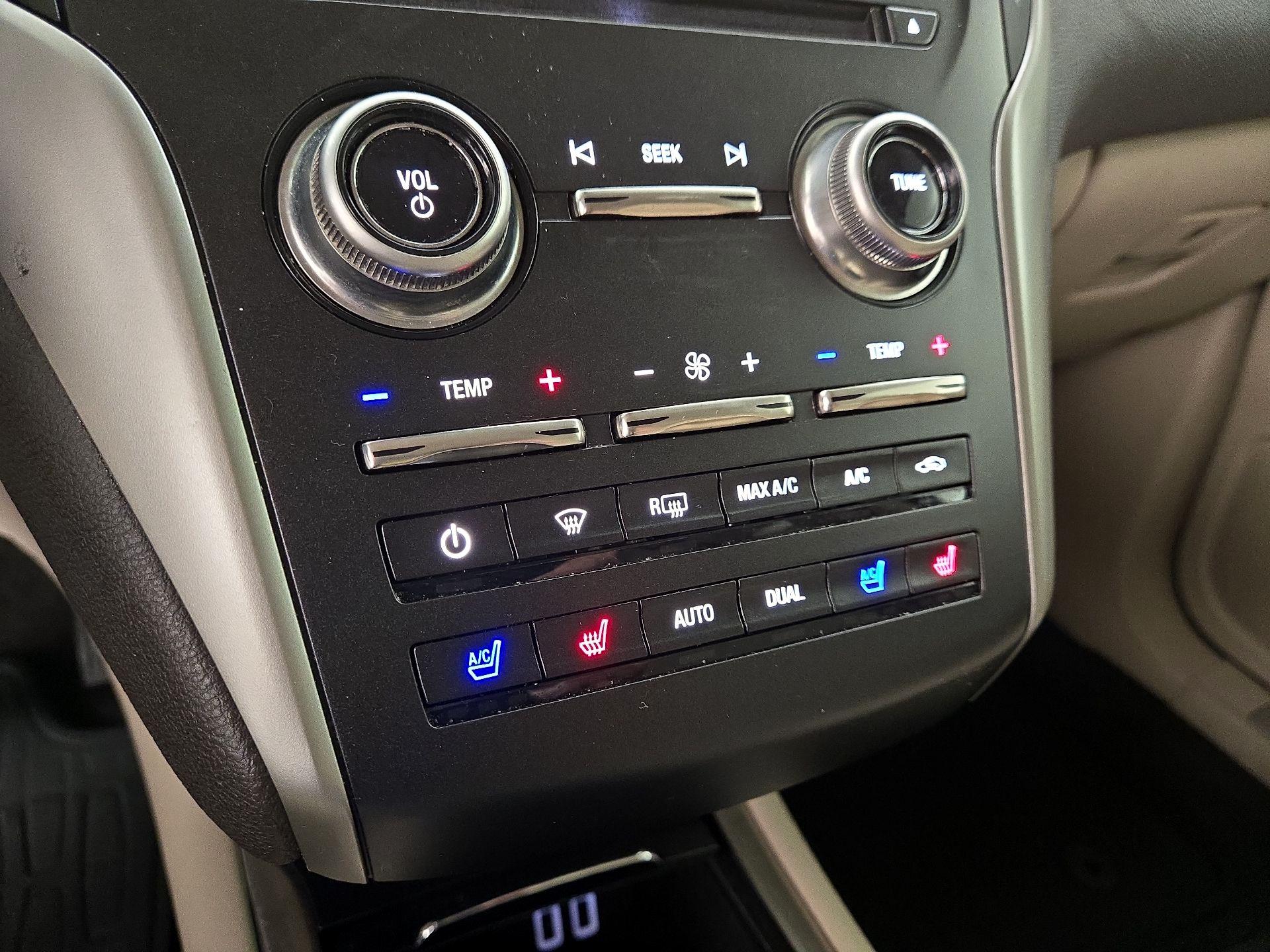 Thumbnail: 2017 Lincoln MKC - 17