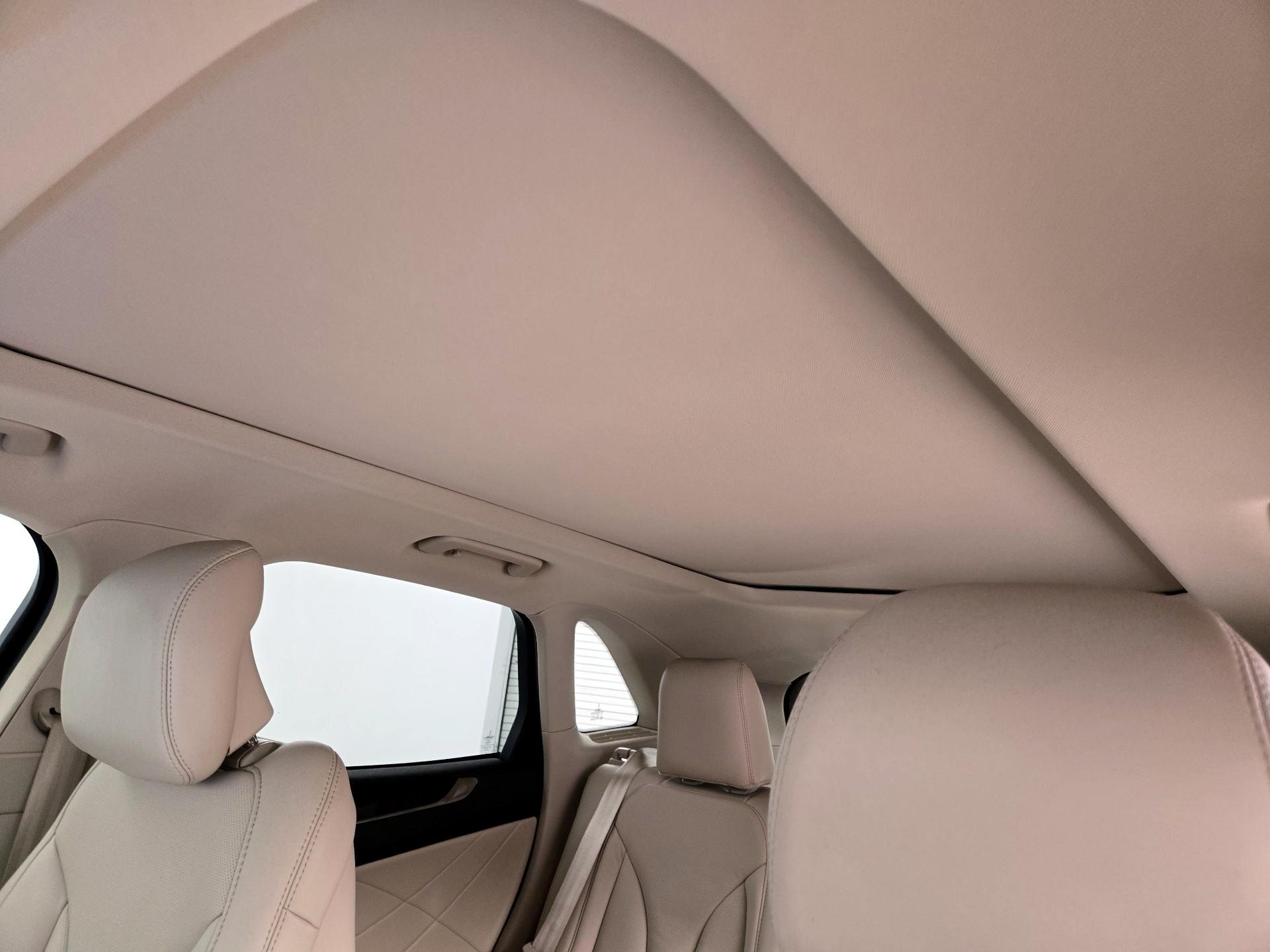 Thumbnail: 2017 Lincoln MKC - 20