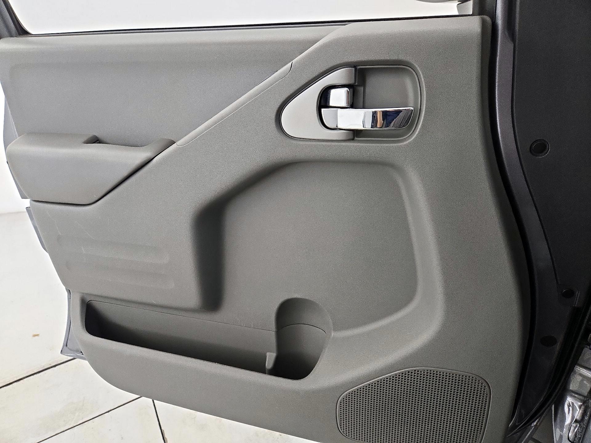 Thumbnail: 2020 Nissan Frontier - 12