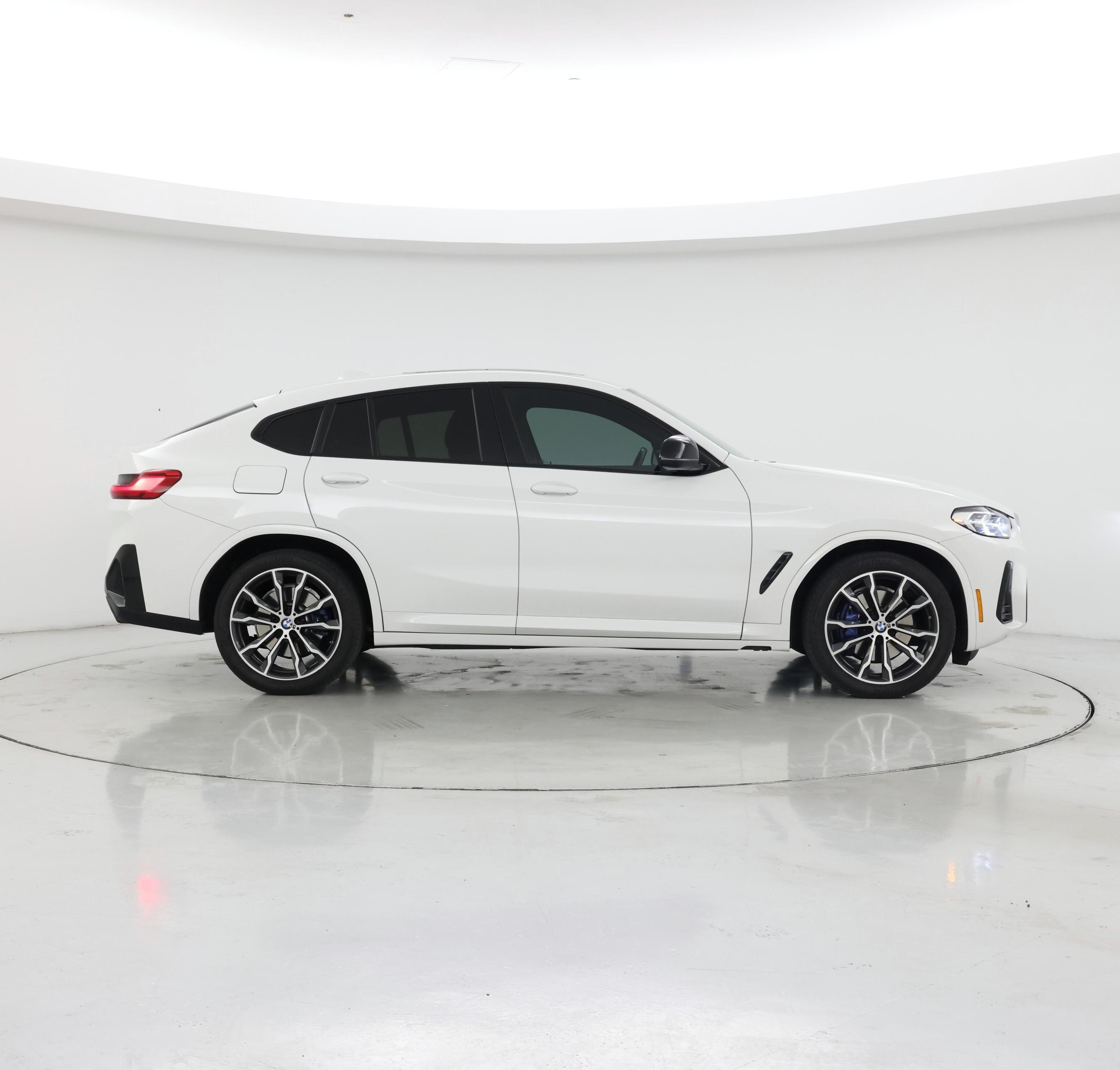 Thumbnail: 2023 BMW X4 - 7