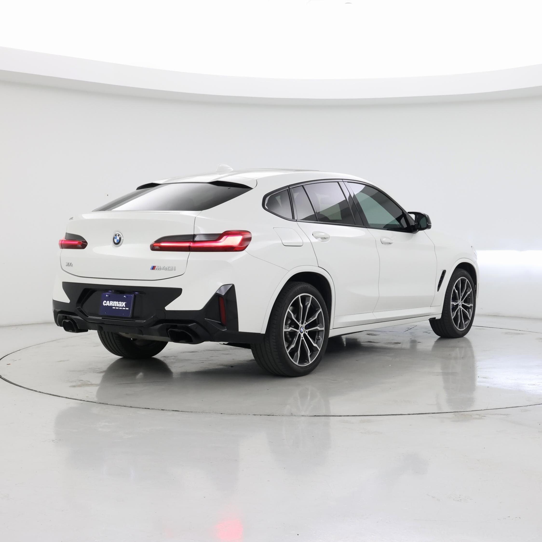 Thumbnail: 2023 BMW X4 - 8