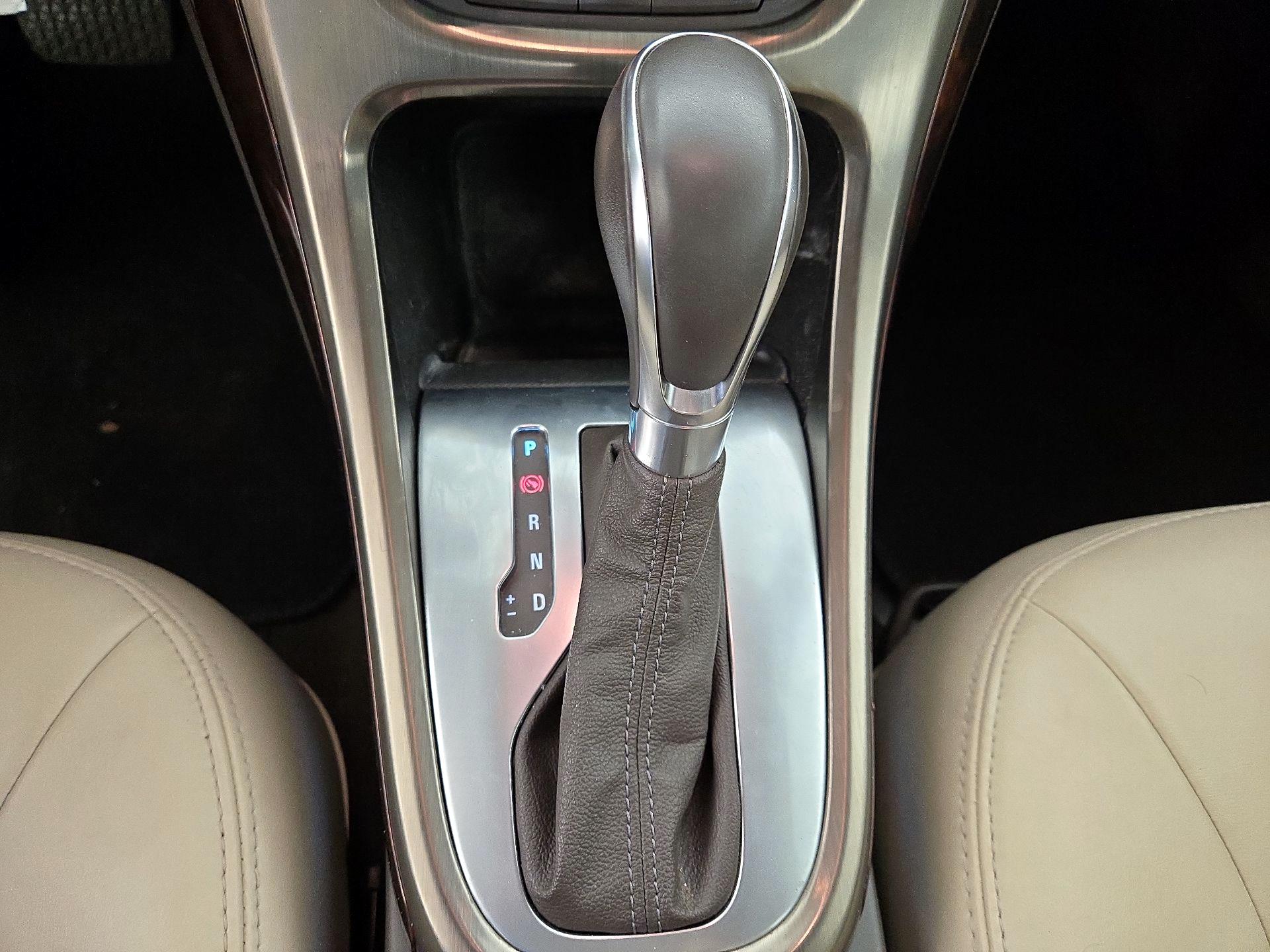 Thumbnail: 2015 Buick Verano - 17