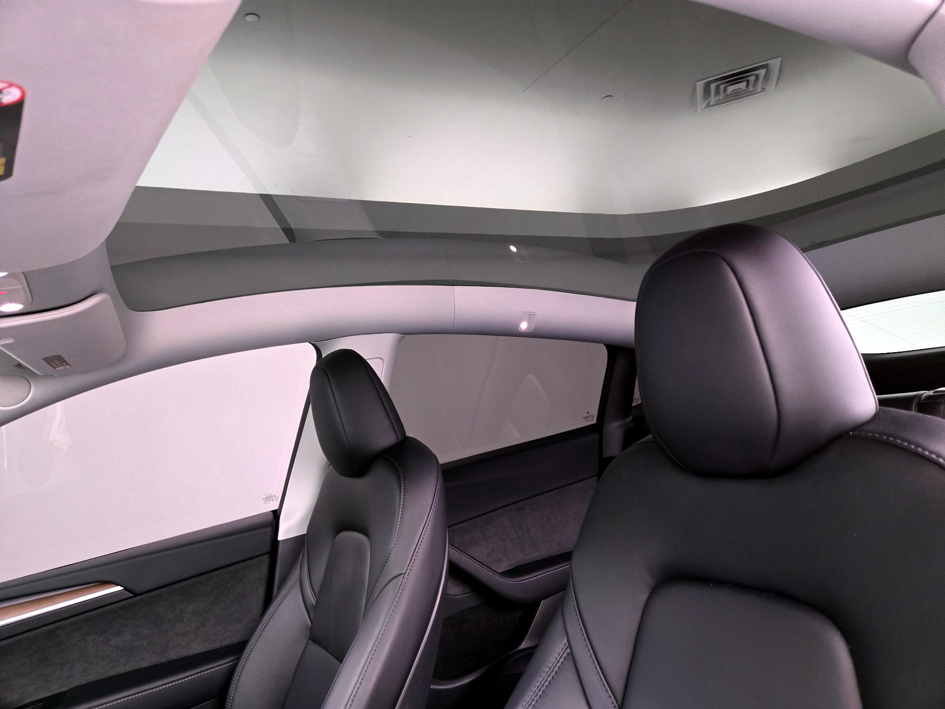 Thumbnail: 2025 Tesla Model Y - 19