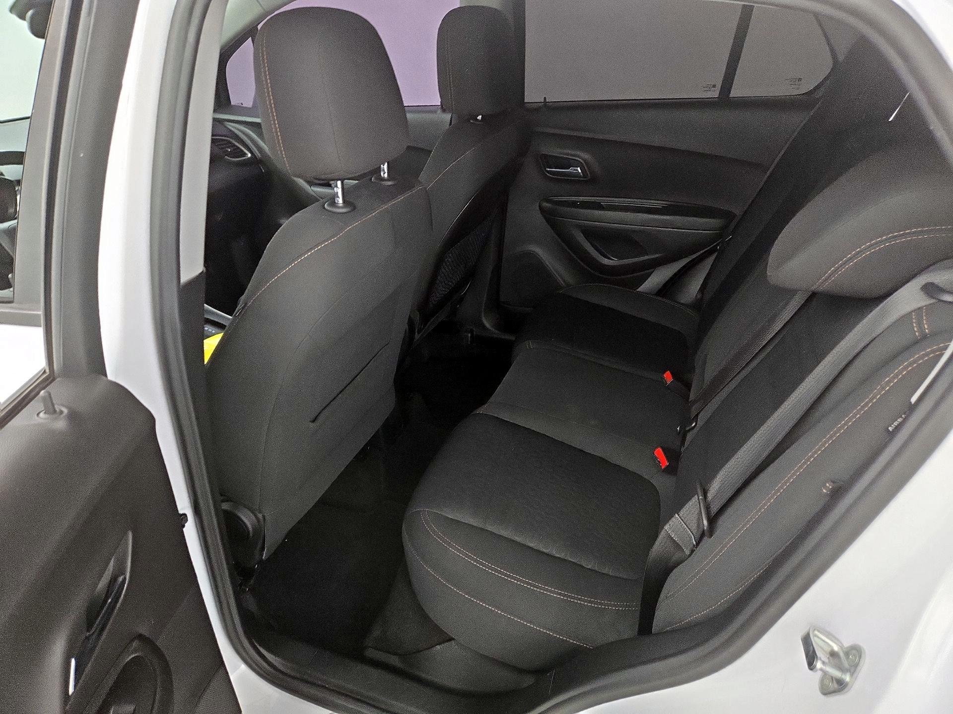 Thumbnail: 2020 Chevrolet Trax - 19