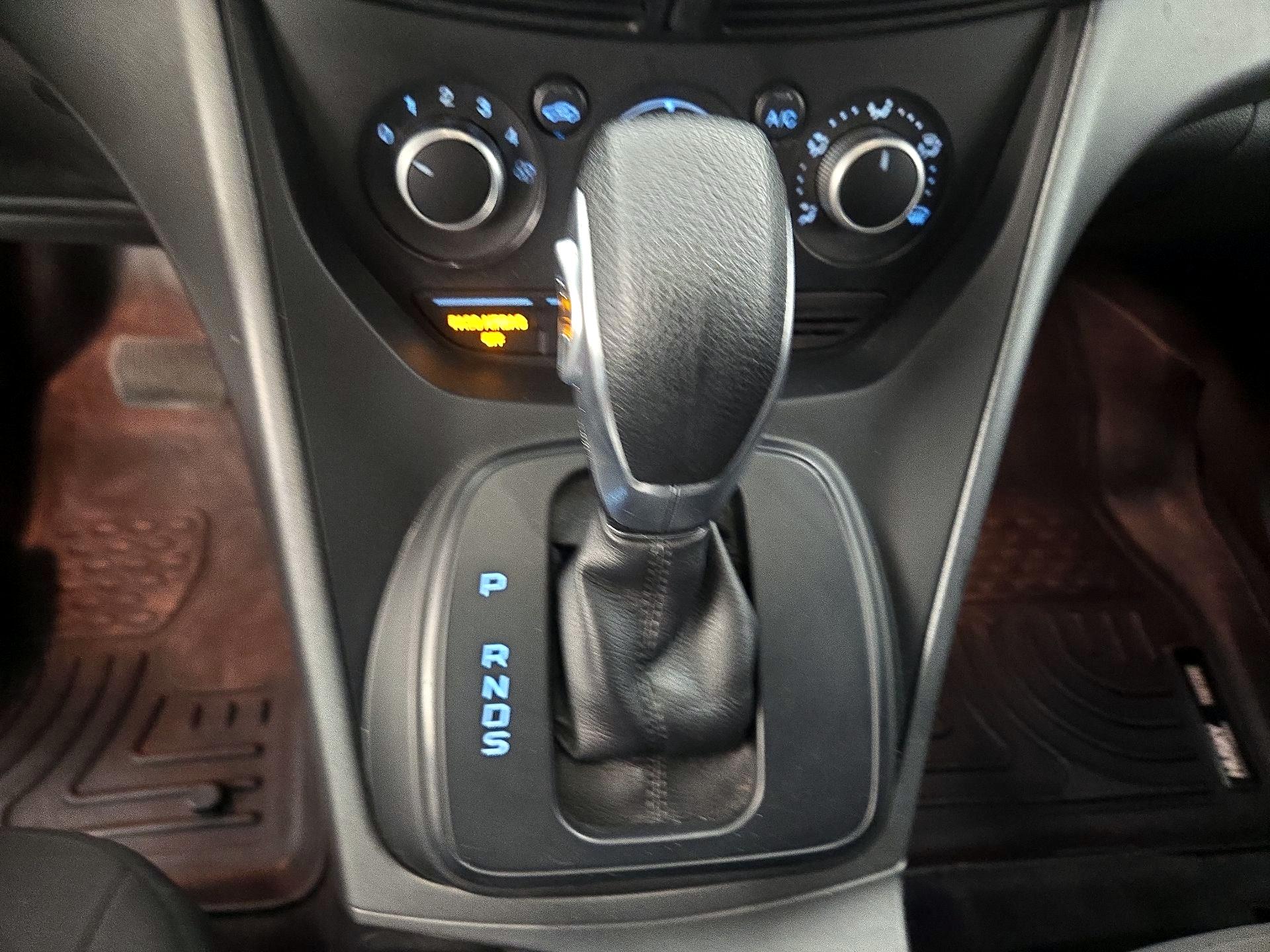 Thumbnail: 2015 Ford Escape - 17