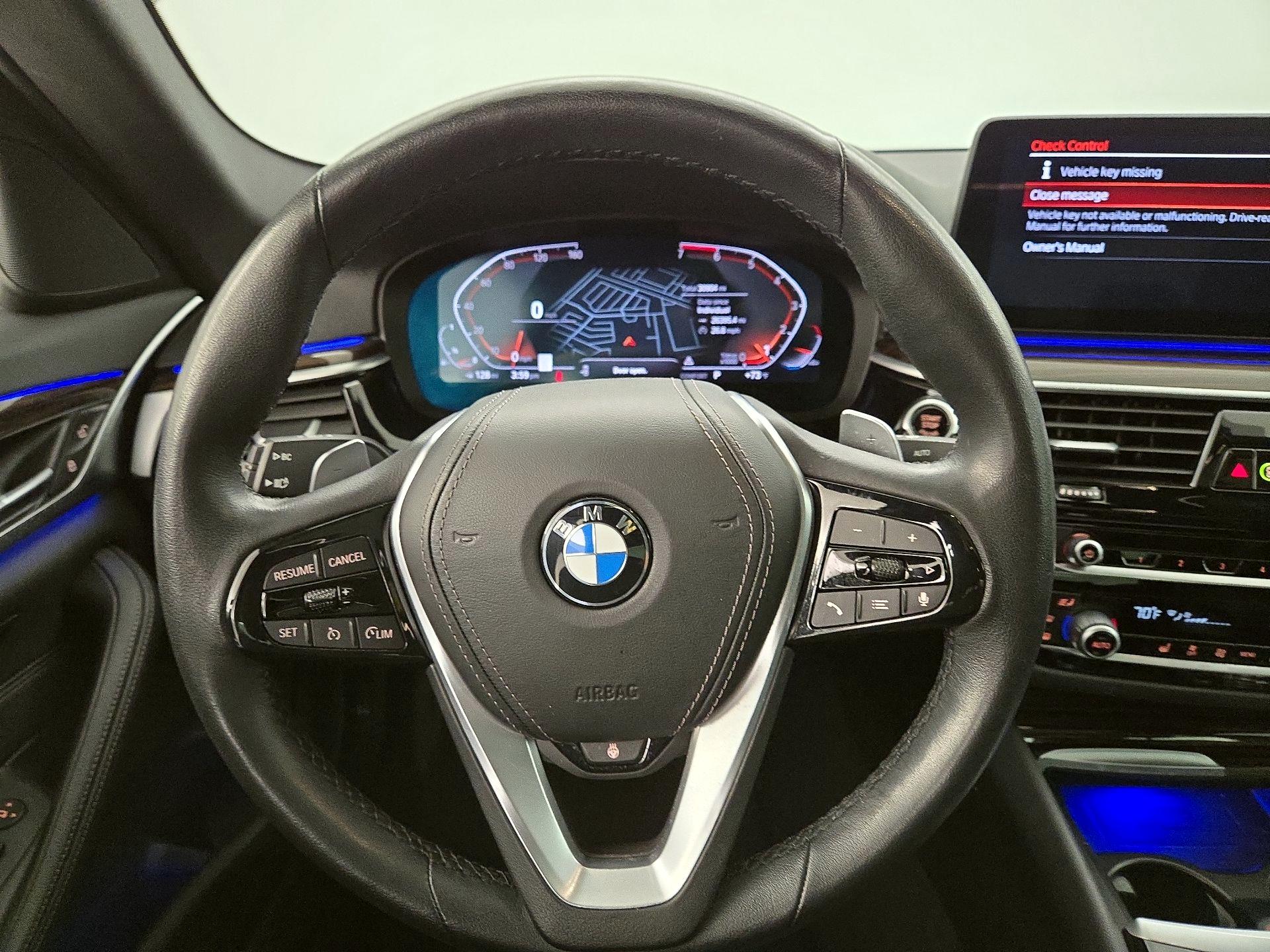 Thumbnail: 2023 BMW 5 Series - 10