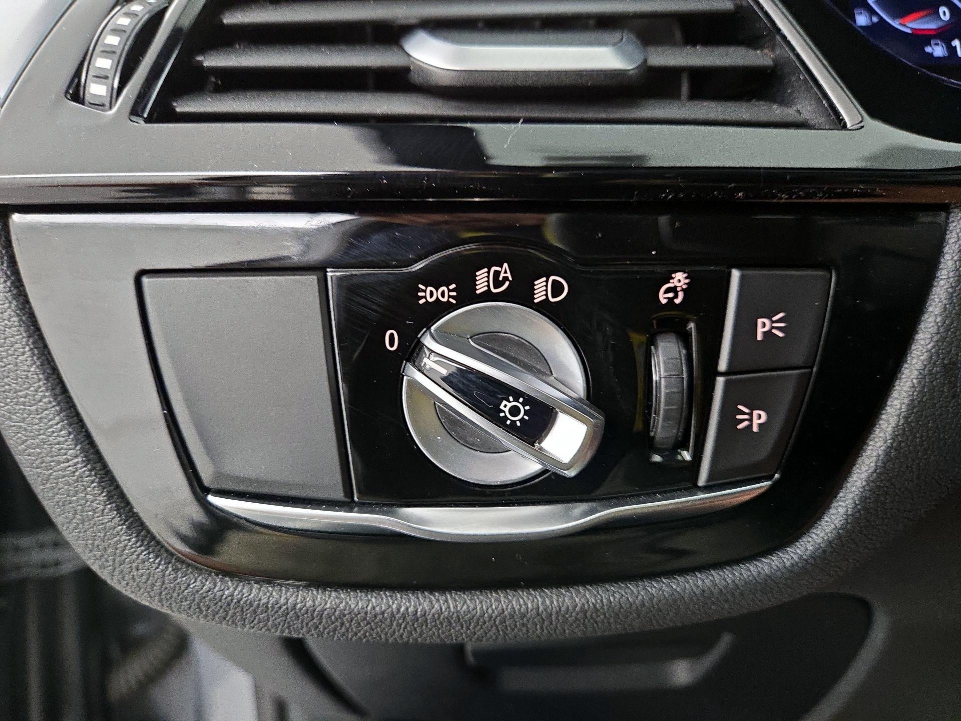 Thumbnail: 2023 BMW 5 Series - 13