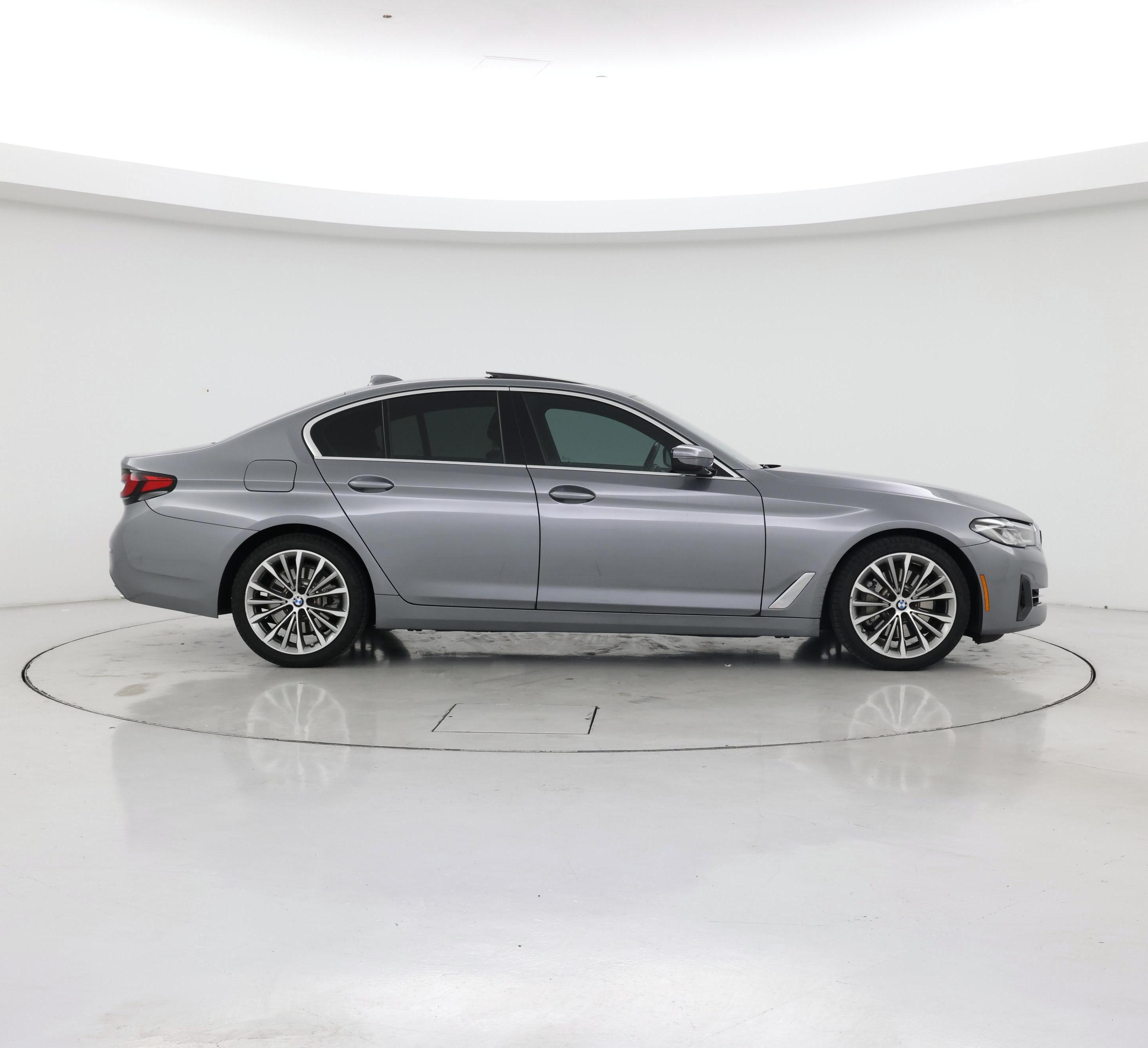 Thumbnail: 2023 BMW 5 Series - 7