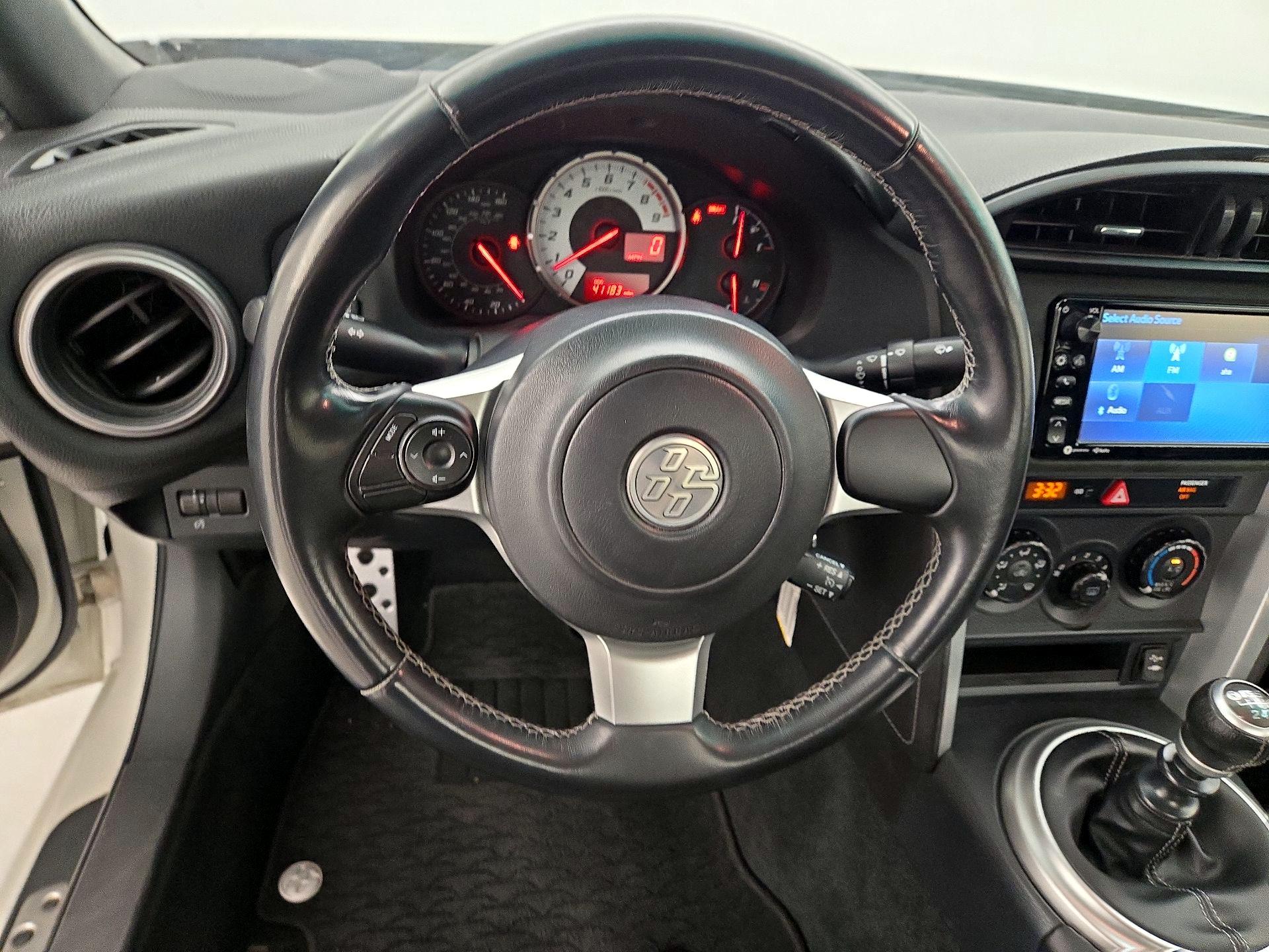 Thumbnail: 2017 Toyota 86 - 10