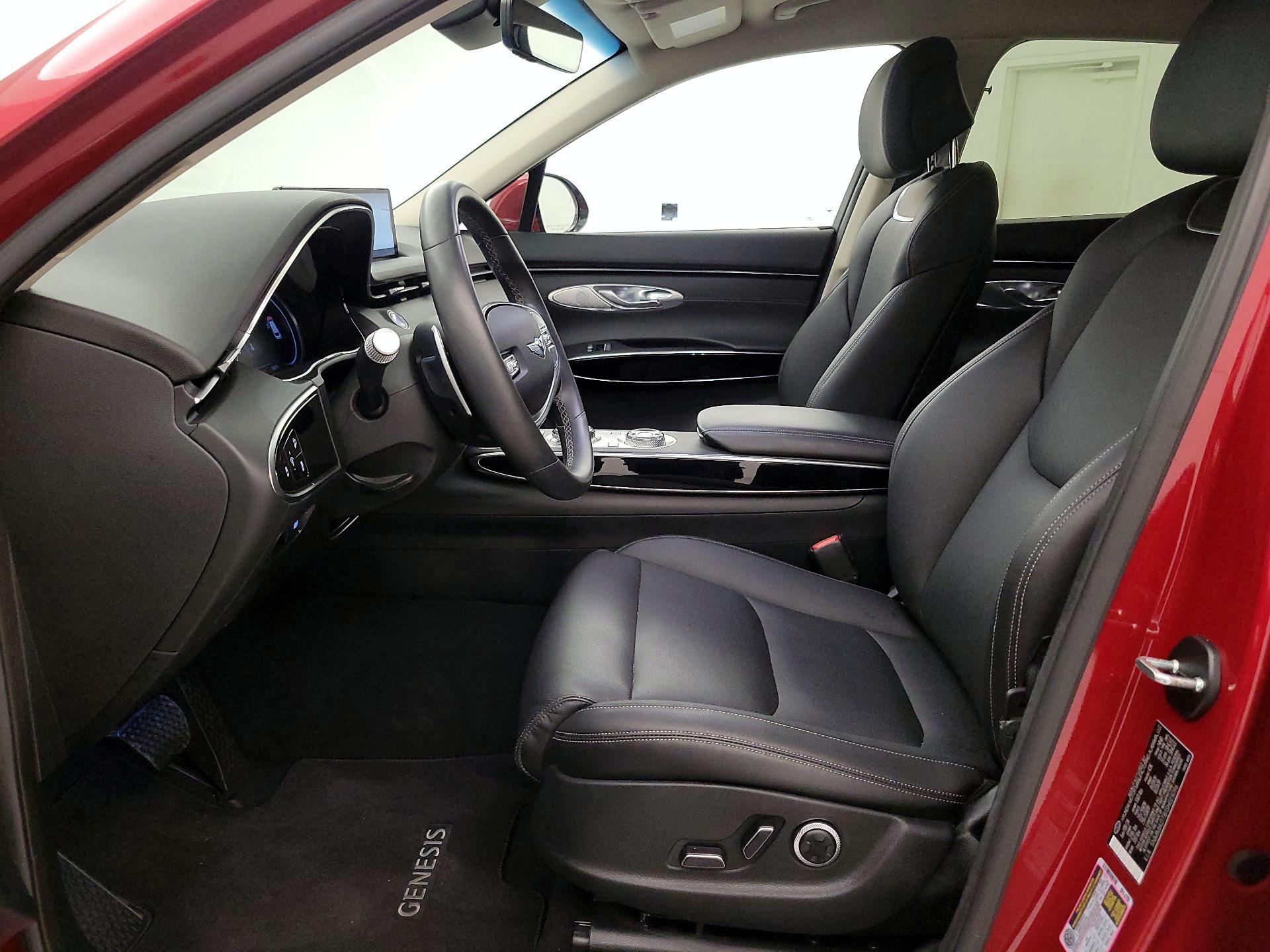 Thumbnail: 2025 Genesis GV70 - 11