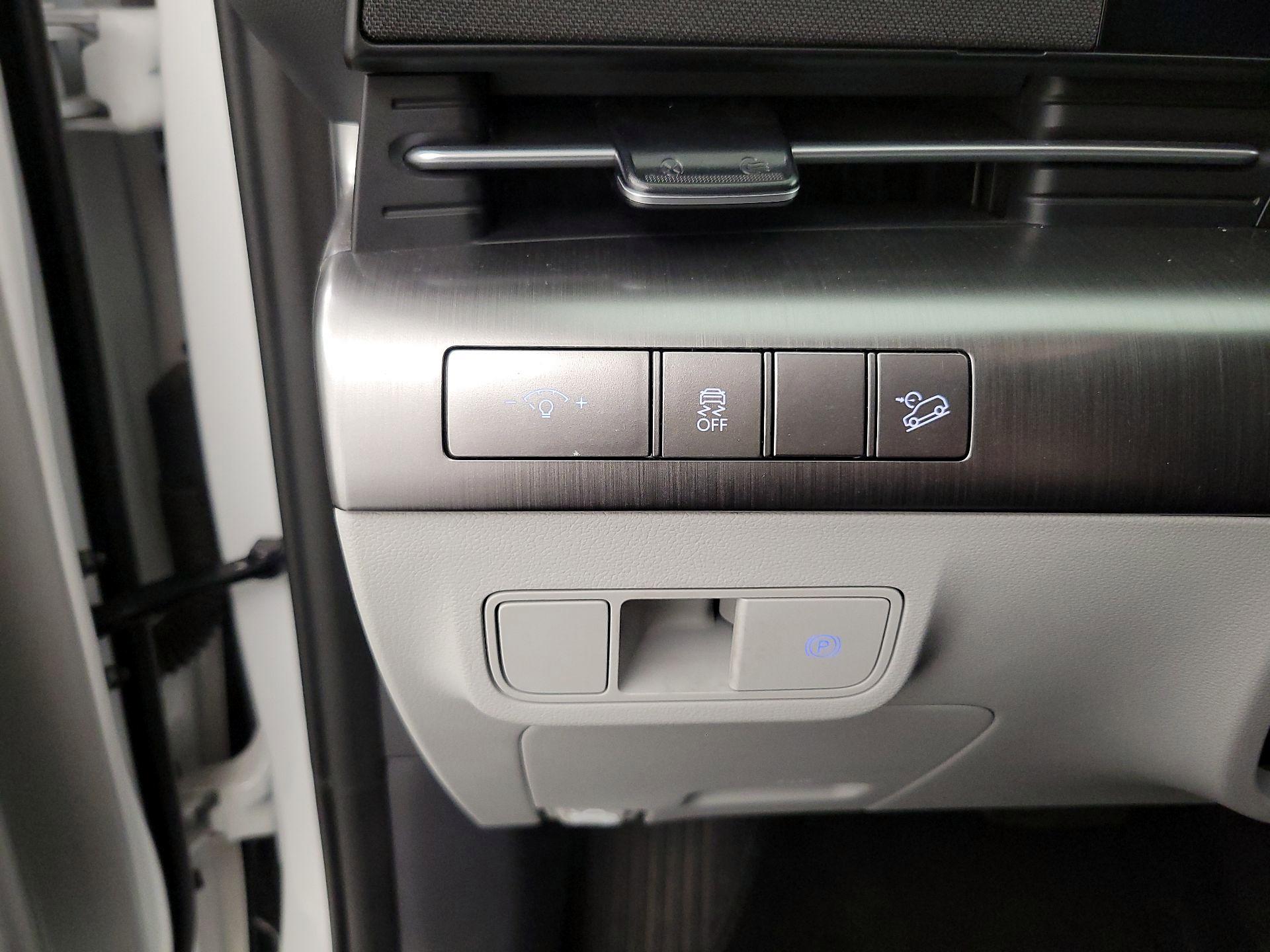 Thumbnail: 2025 Hyundai Kona - 13