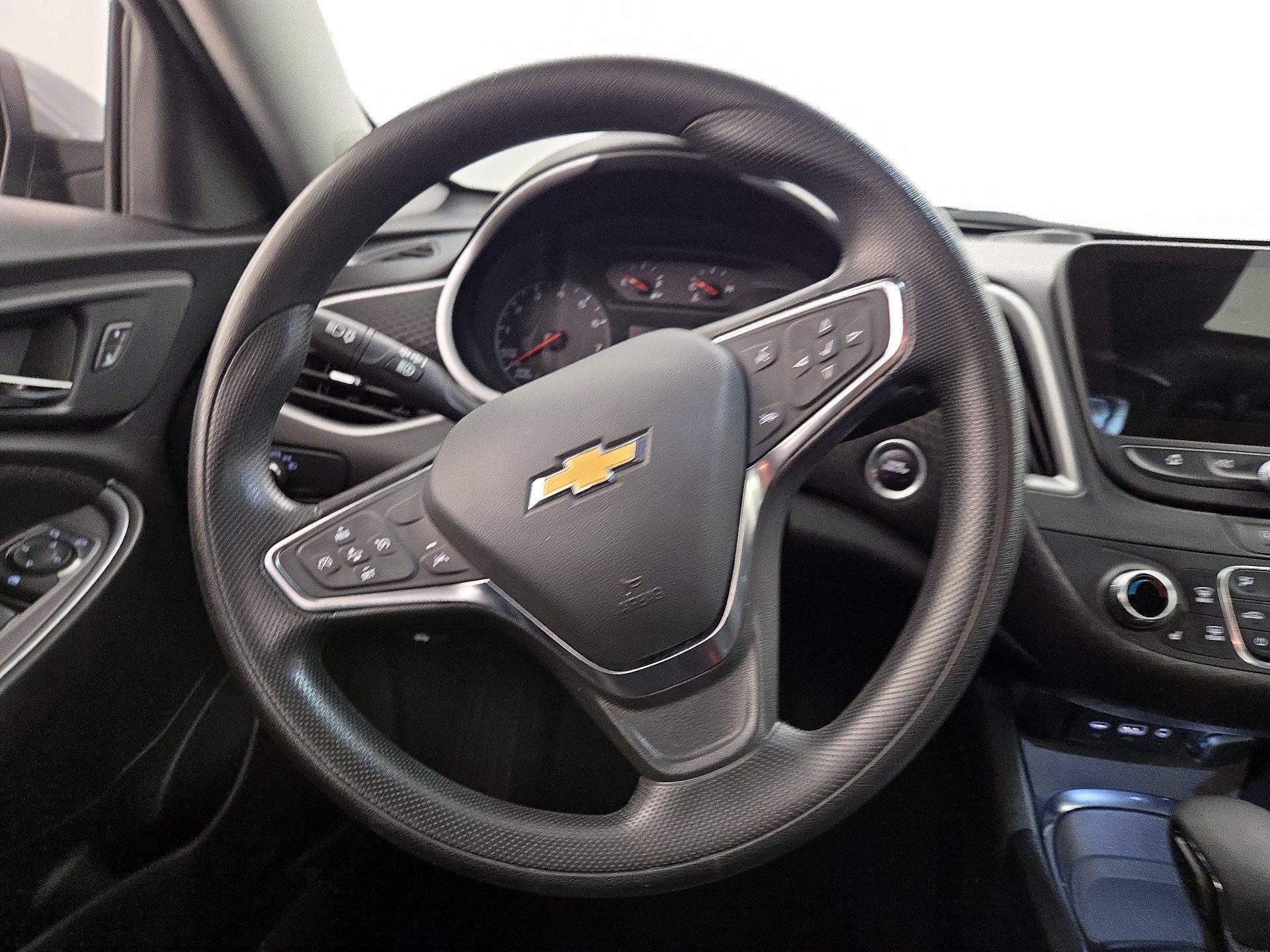 Thumbnail: 2024 Chevrolet Malibu - 10