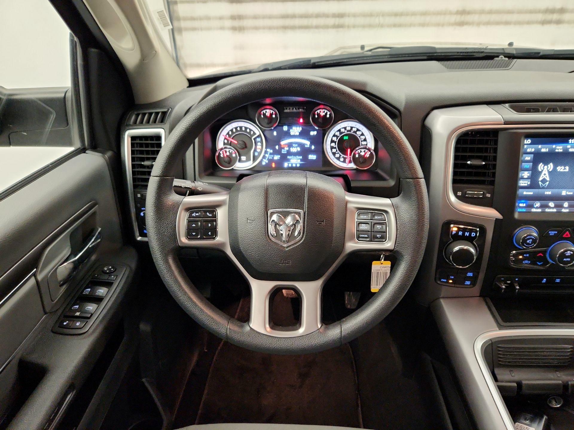 Thumbnail: 2023 RAM 1500 Classic - 10