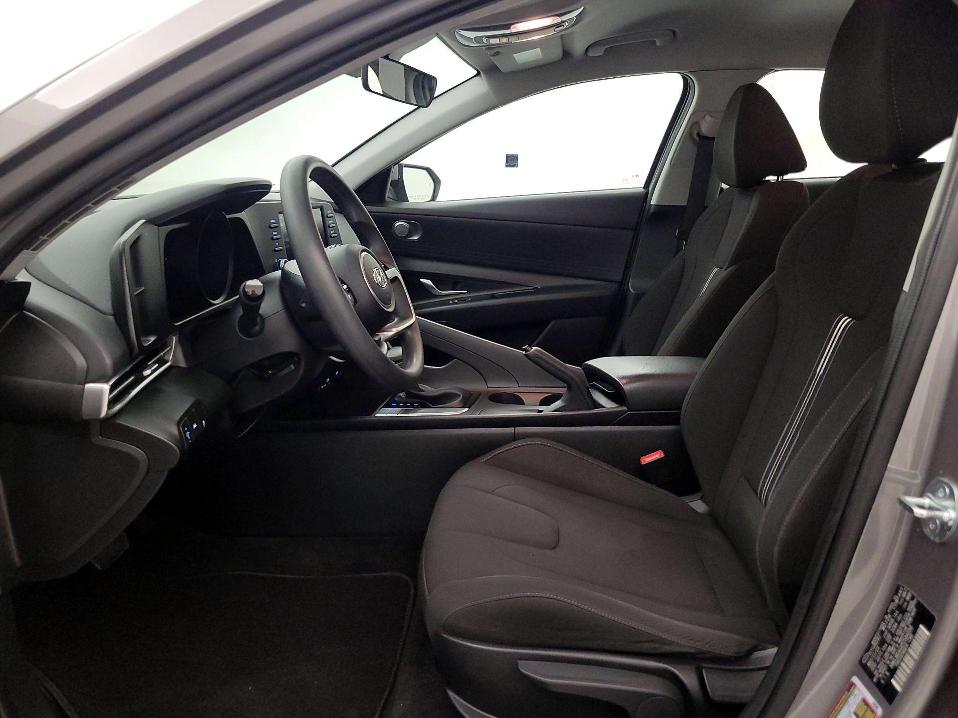 Thumbnail: 2023 Hyundai Elantra - 11