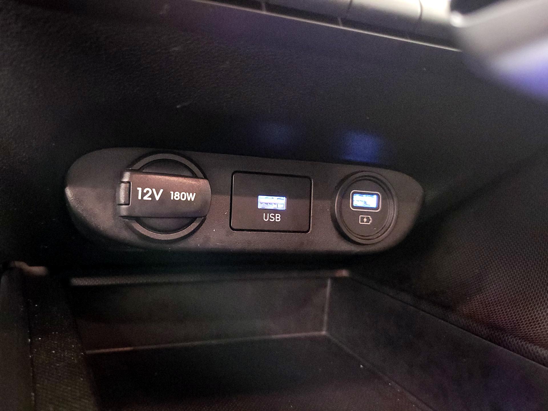 Thumbnail: 2023 Hyundai Elantra - 18