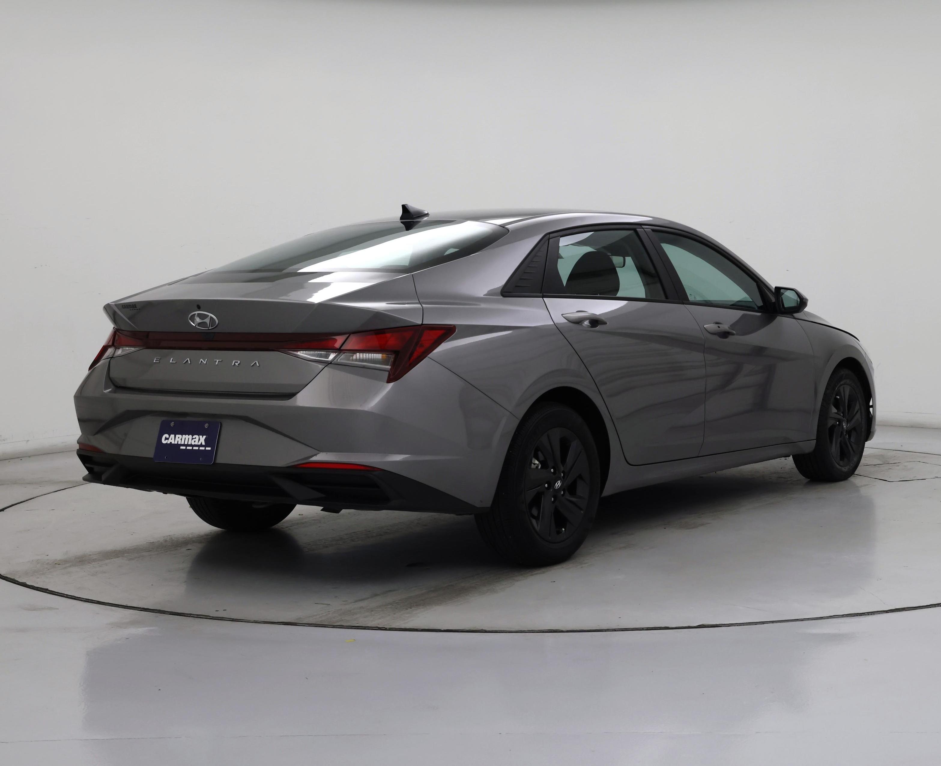 Thumbnail: 2023 Hyundai Elantra - 8