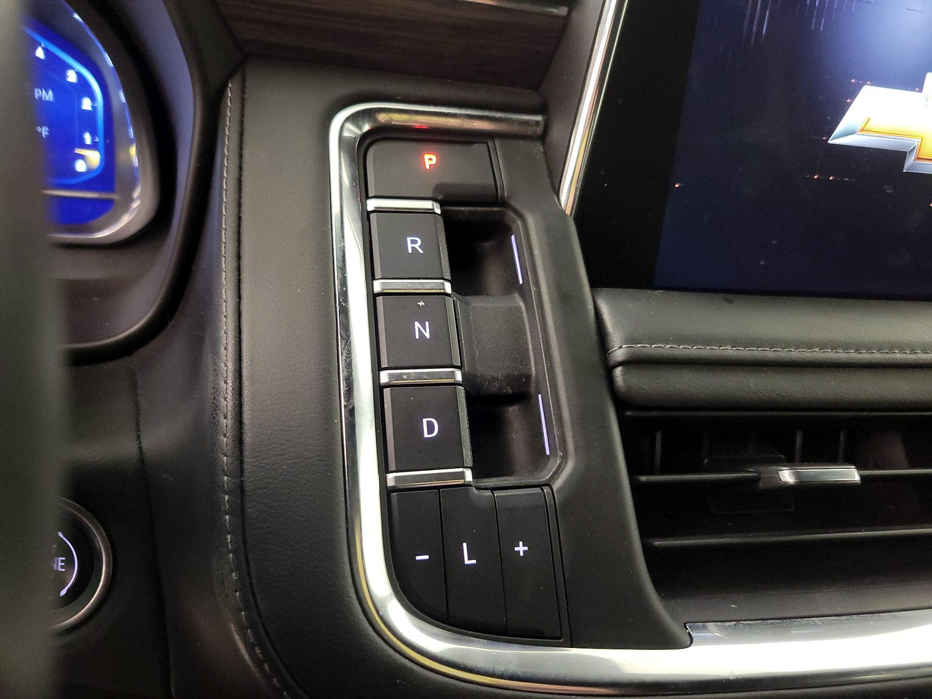 Thumbnail: 2023 Chevrolet Tahoe - 17