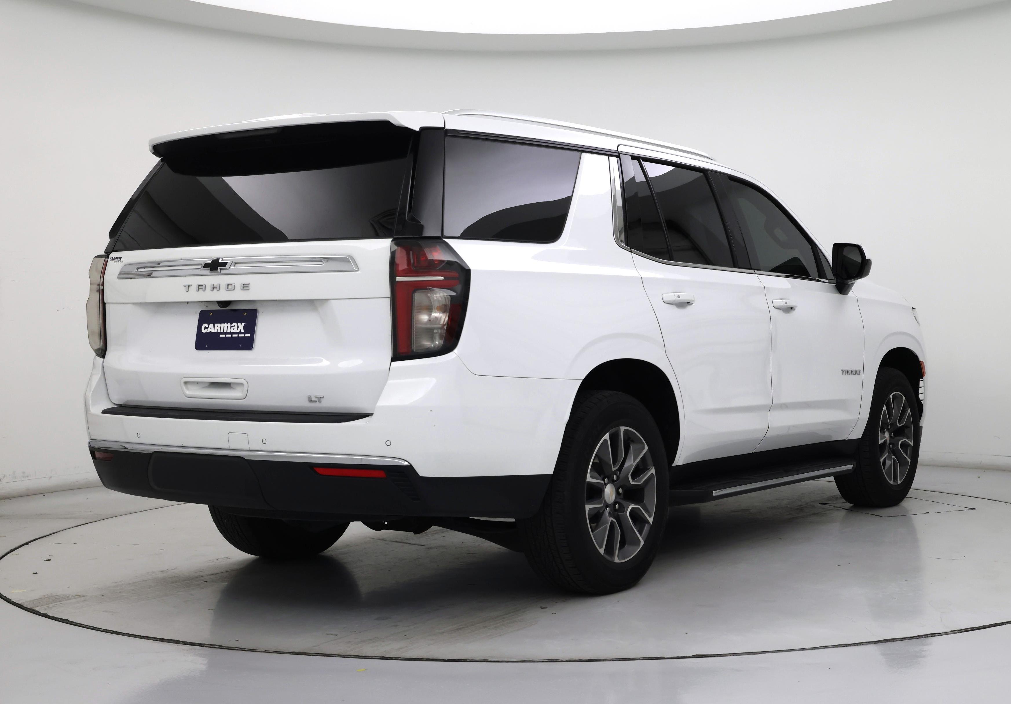 Thumbnail: 2023 Chevrolet Tahoe - 8