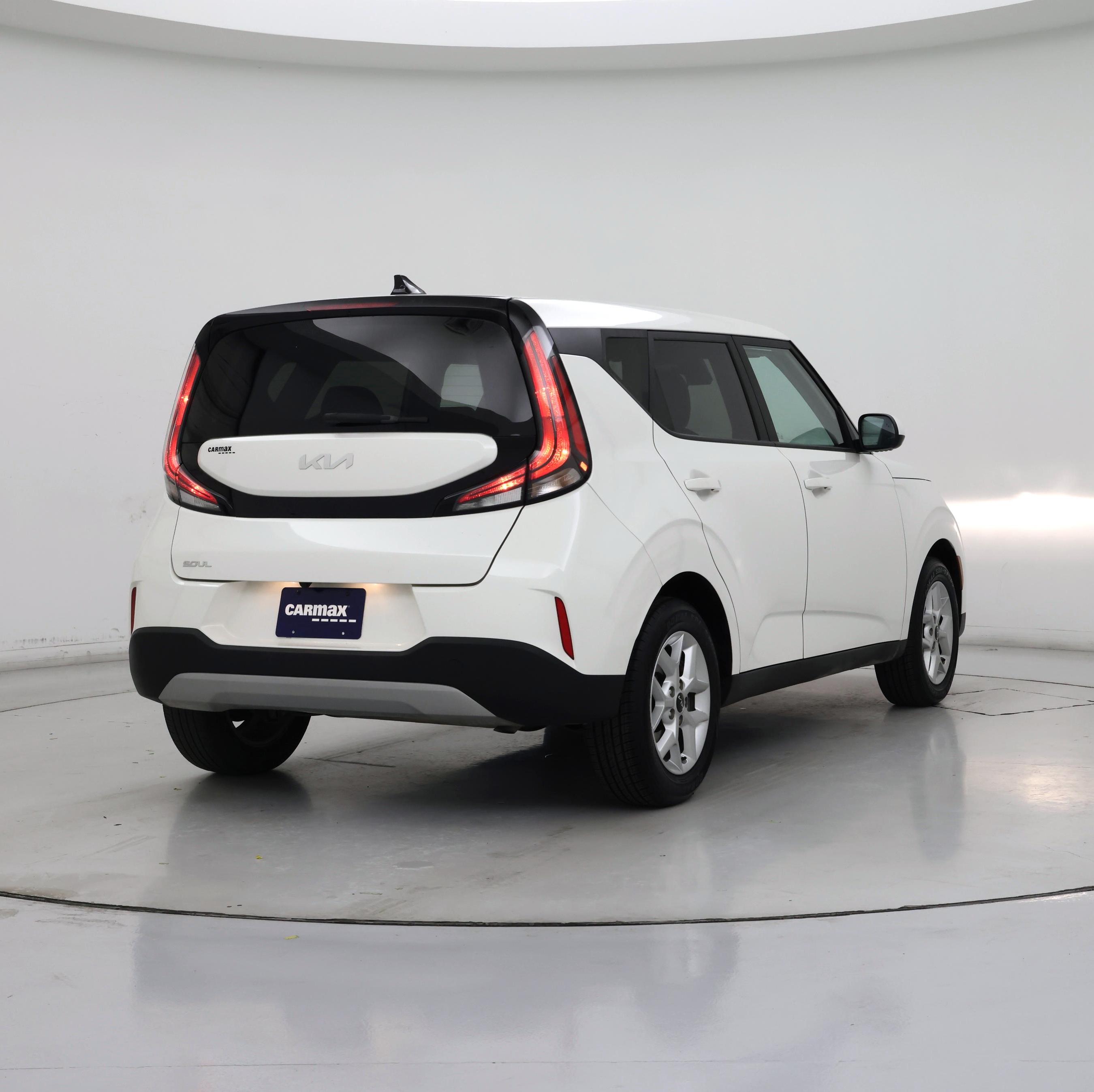 Thumbnail: 2023 Kia Soul - 8