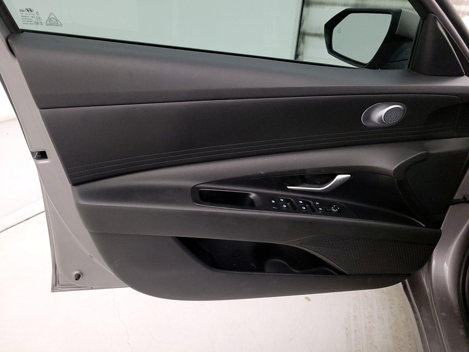 Thumbnail: 2023 Hyundai Elantra - 12