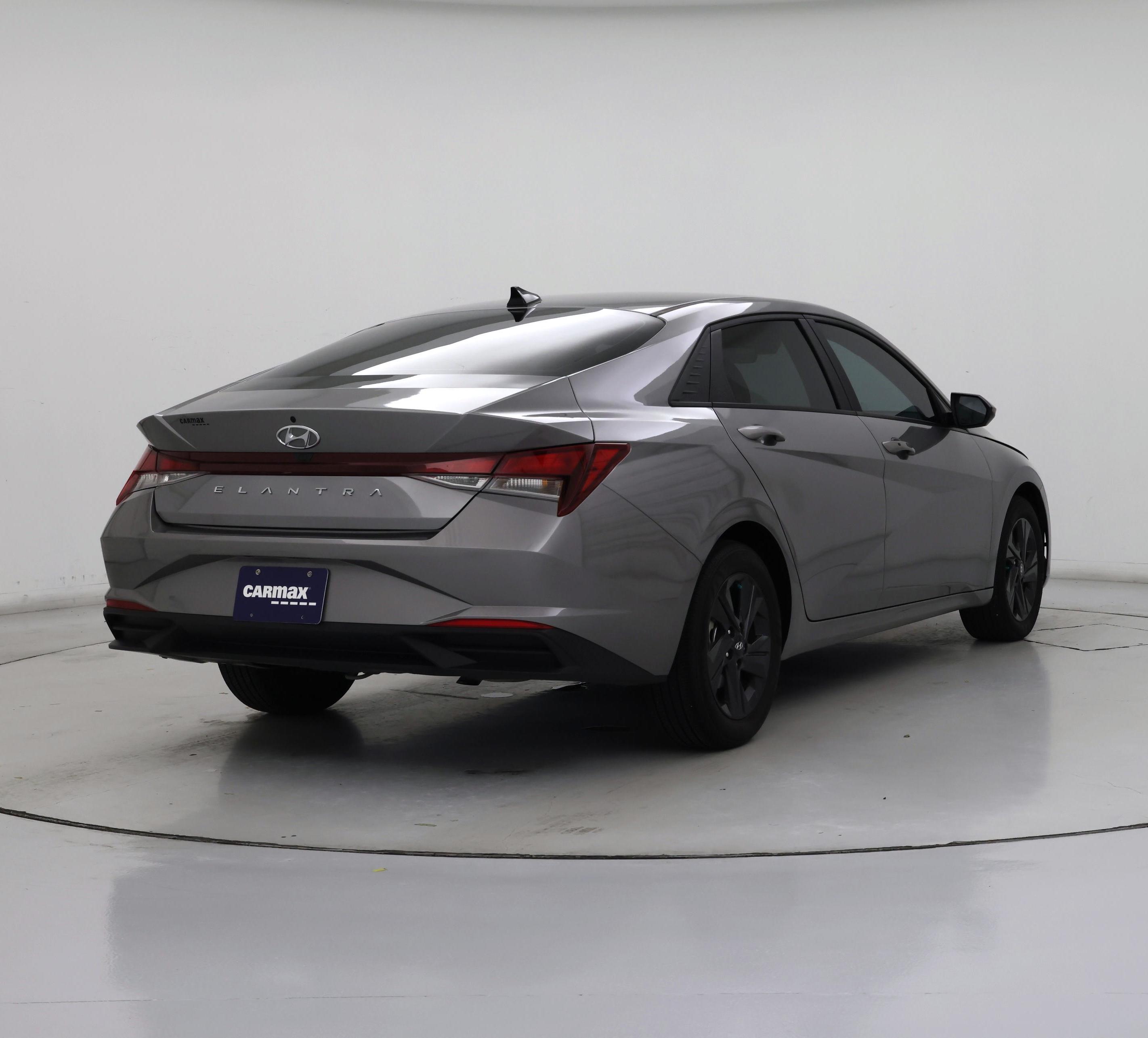 Thumbnail: 2023 Hyundai Elantra - 8