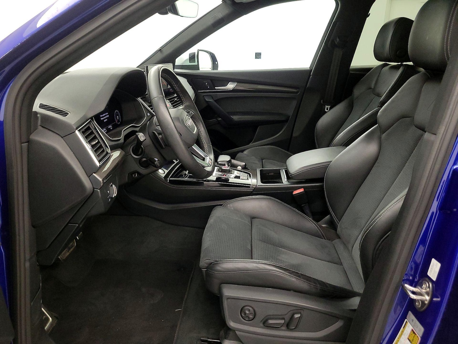 2022 Audi SQ5 Premium Plus - Photo 12