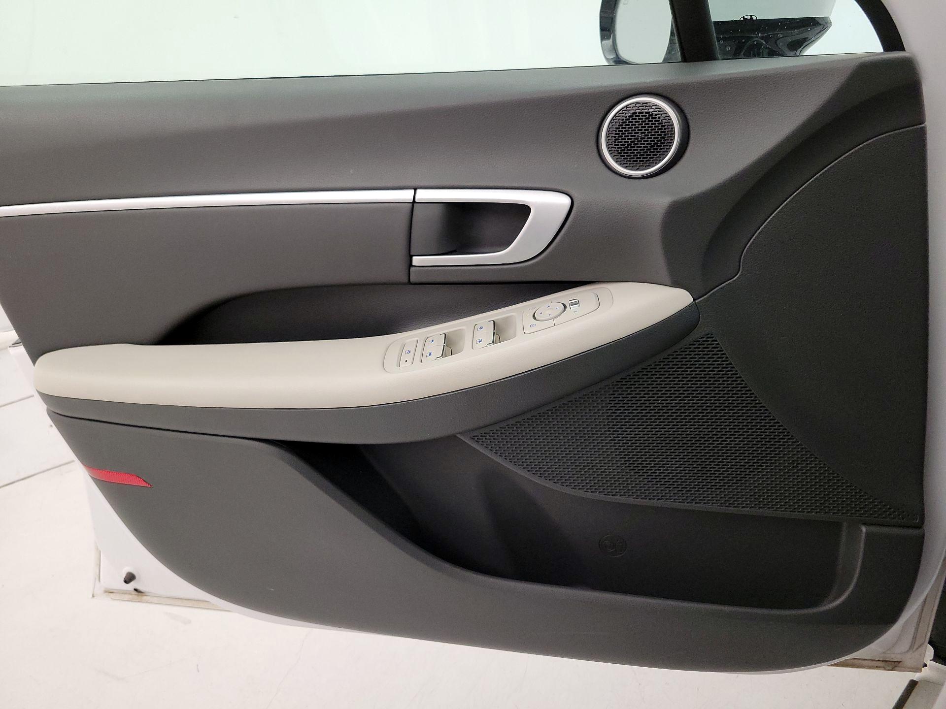 Thumbnail: 2025 Hyundai Sonata - 12