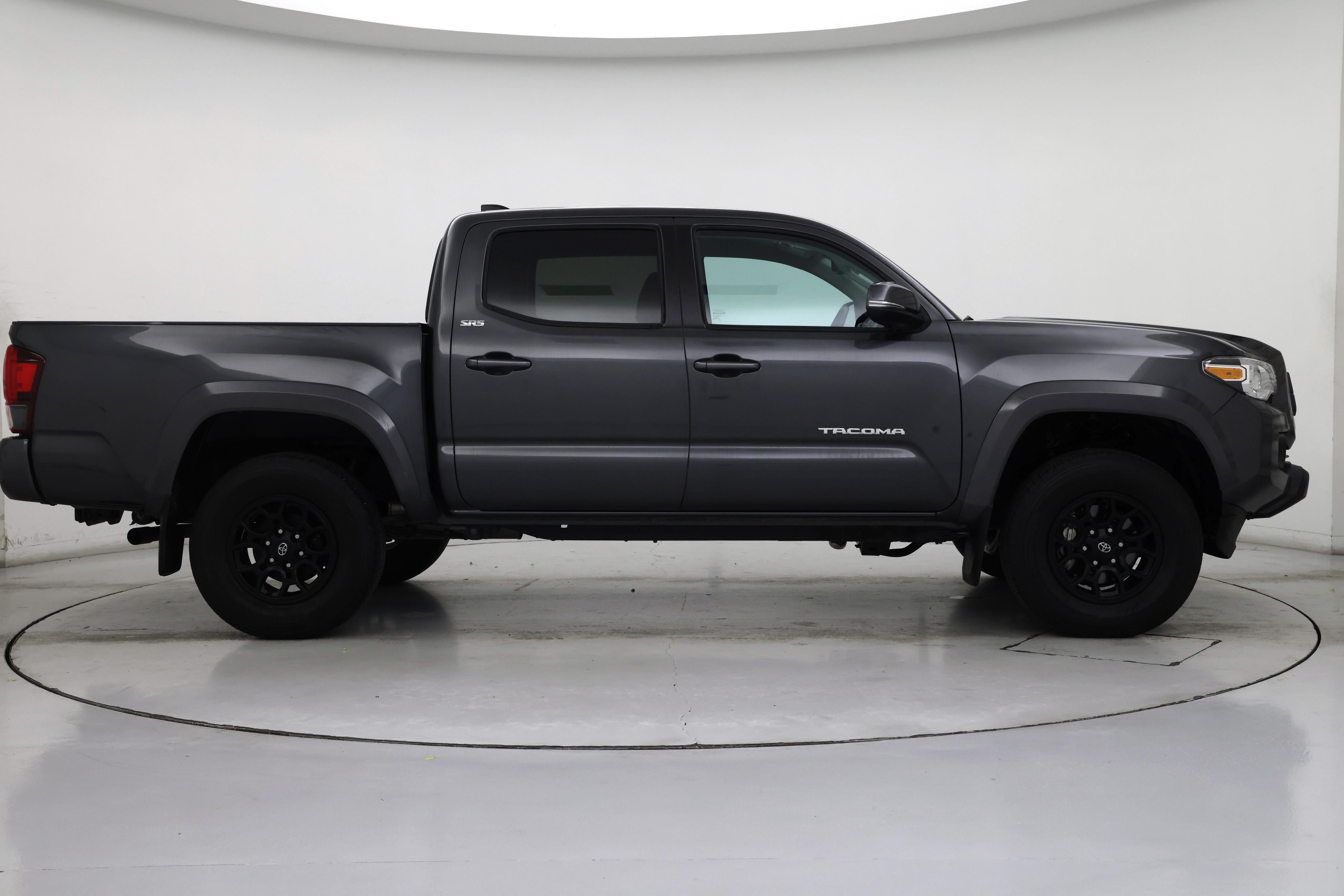 Thumbnail: 2021 Toyota Tacoma - 7