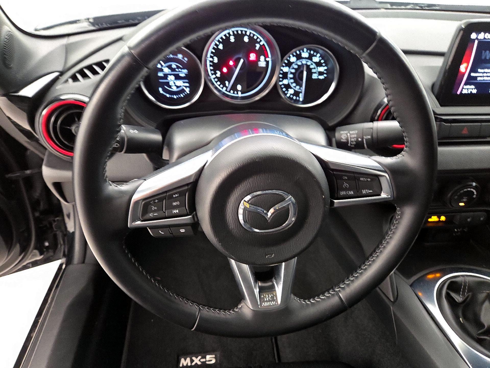 Thumbnail: 2020 Mazda MX-5 Miata - 10