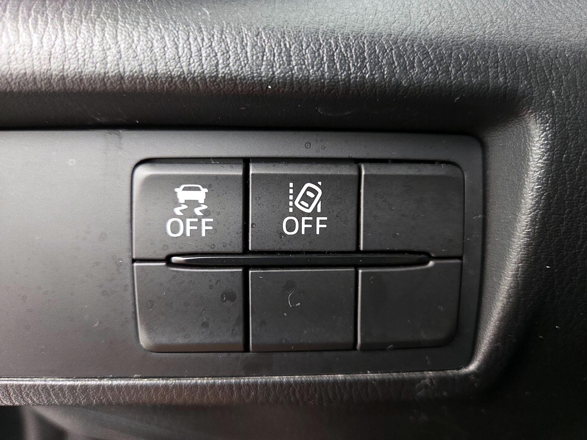 Thumbnail: 2020 Mazda MX-5 Miata - 13