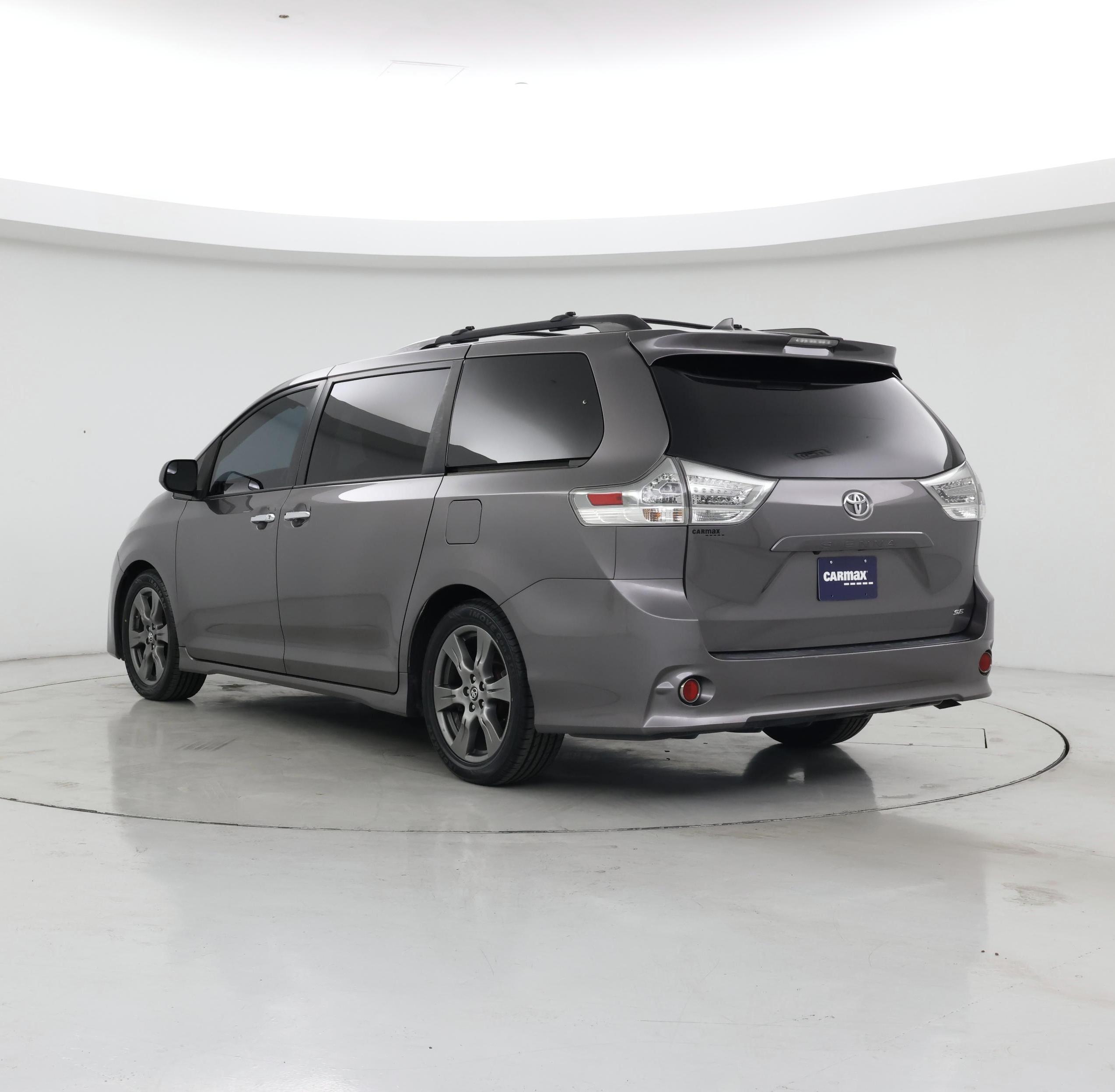 Thumbnail: 2020 Toyota Sienna - 2