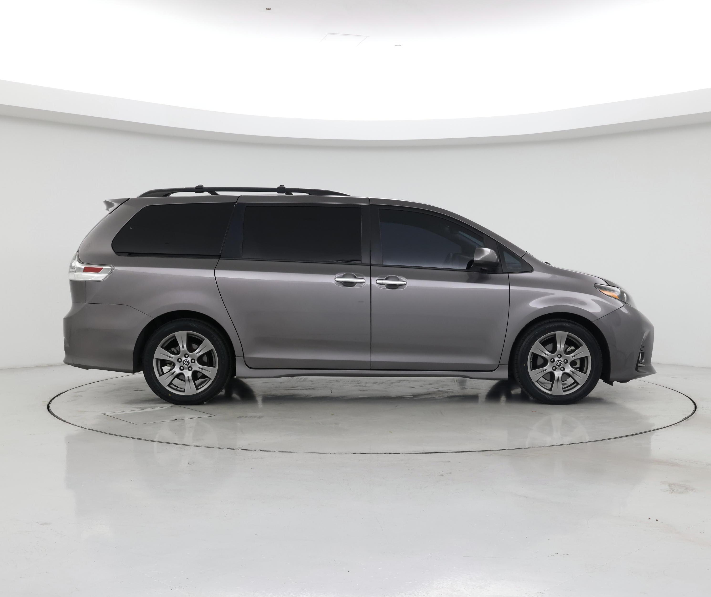 Thumbnail: 2020 Toyota Sienna - 7