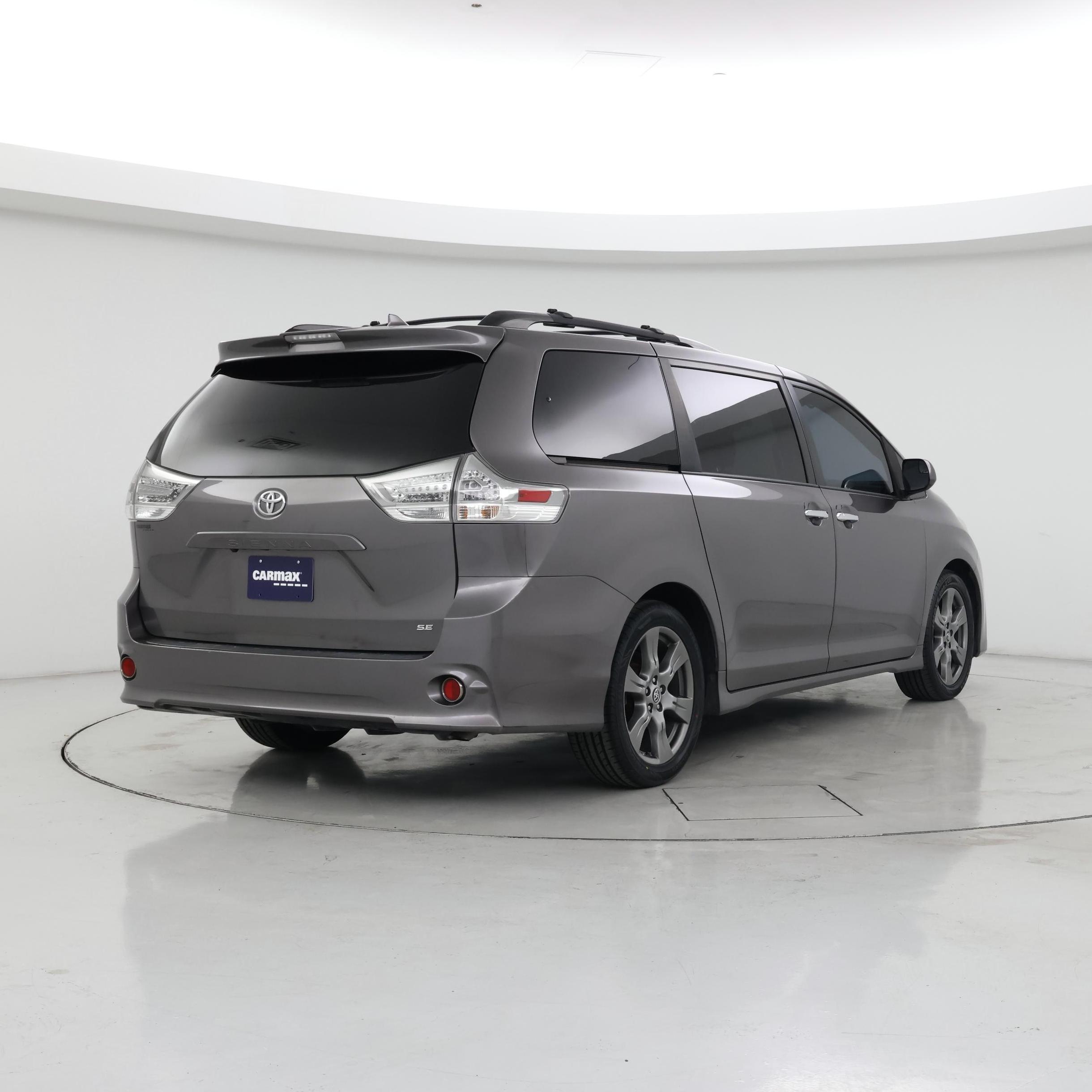 Thumbnail: 2020 Toyota Sienna - 8