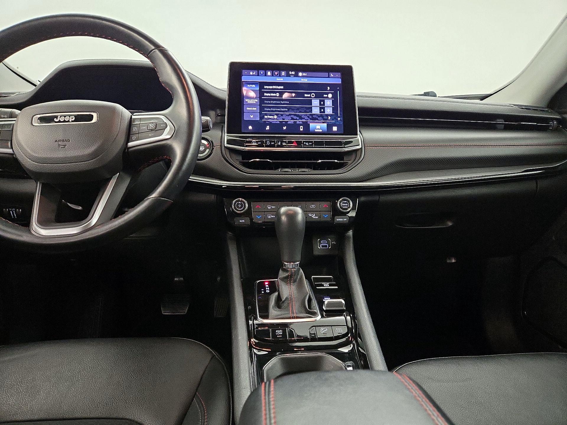 Thumbnail: 2022 Jeep Compass - 9