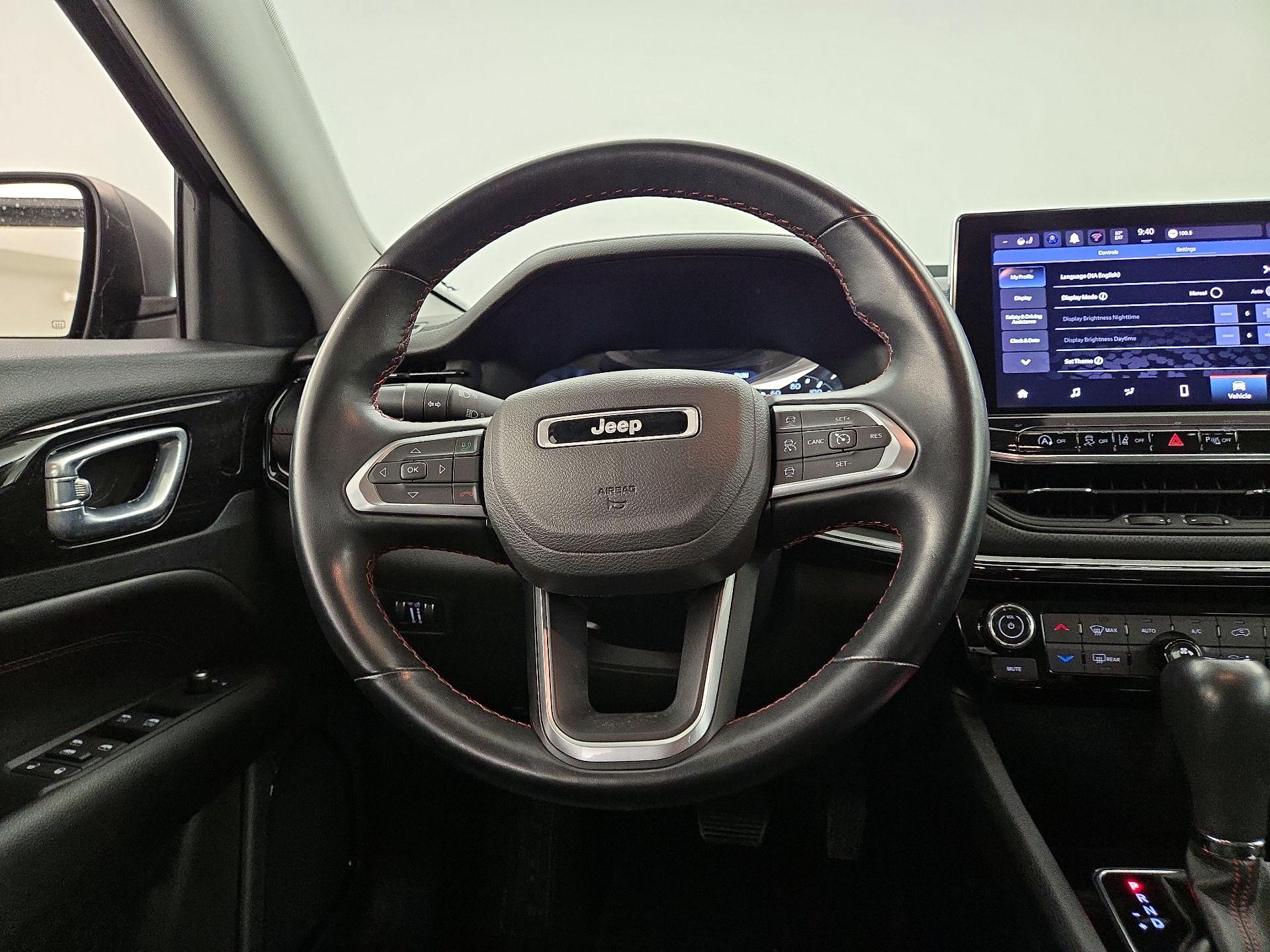 Thumbnail: 2022 Jeep Compass - 10