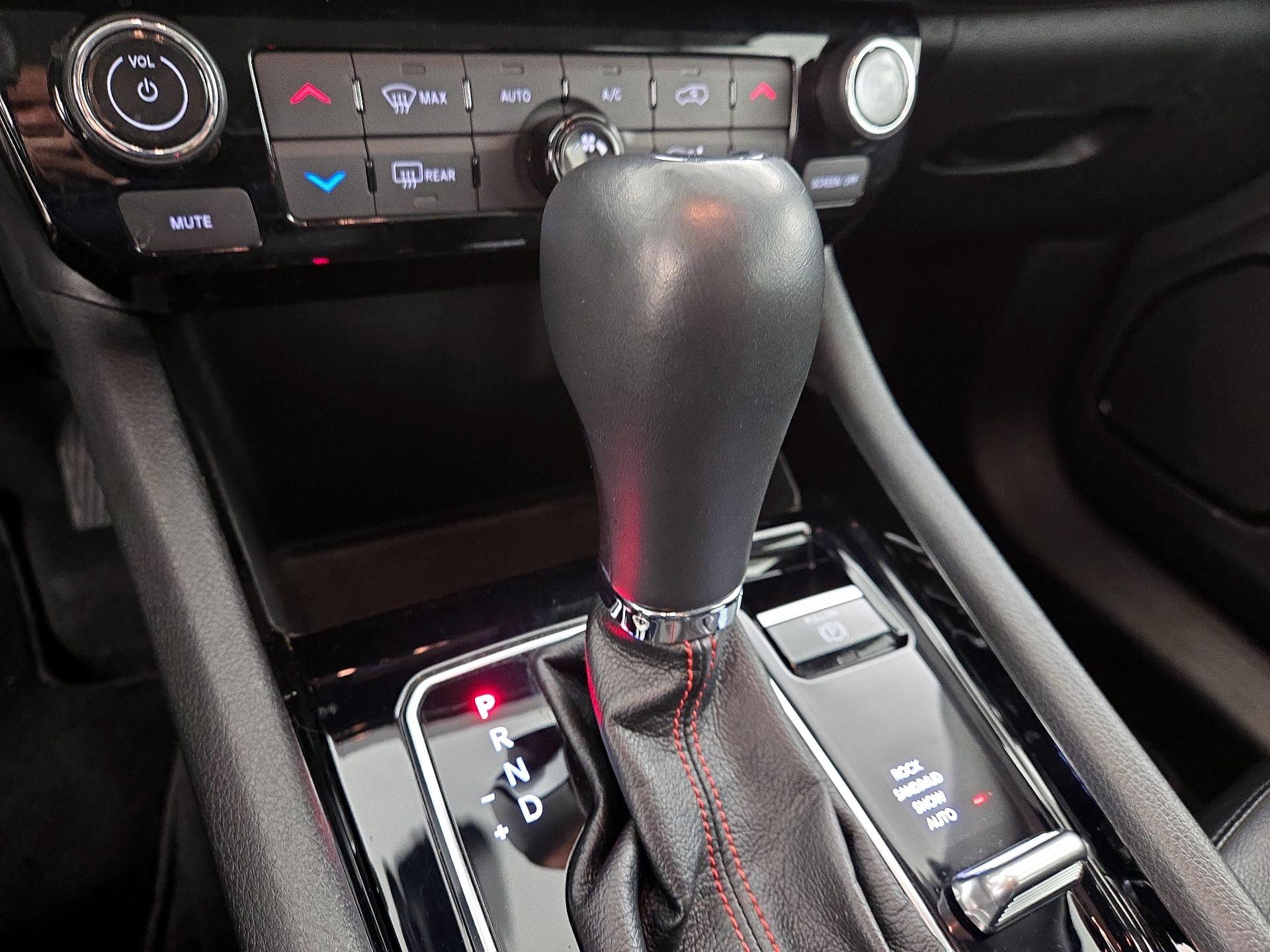 Thumbnail: 2022 Jeep Compass - 17