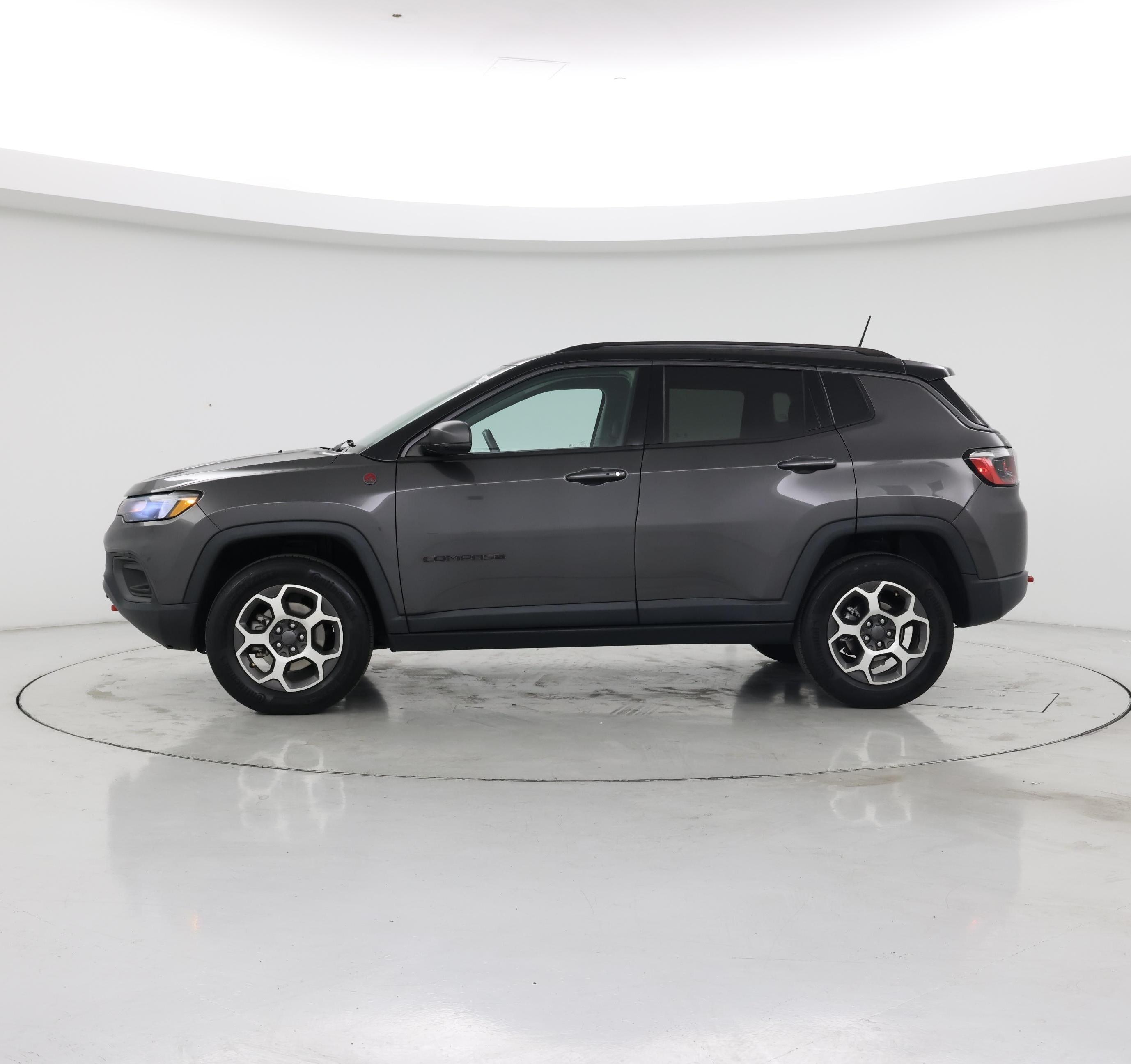 Thumbnail: 2022 Jeep Compass - 3