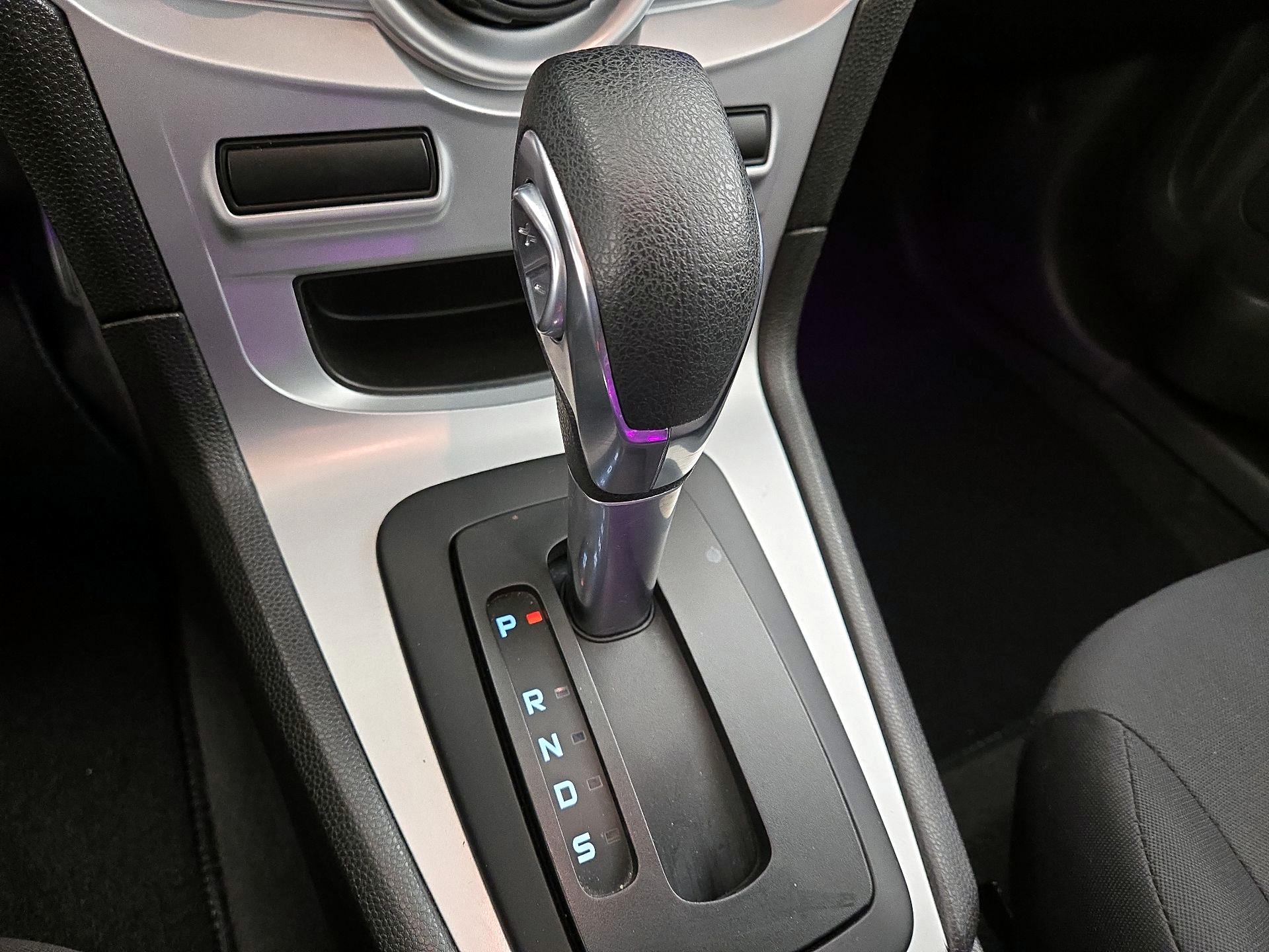 Thumbnail: 2018 Ford Fiesta - 17