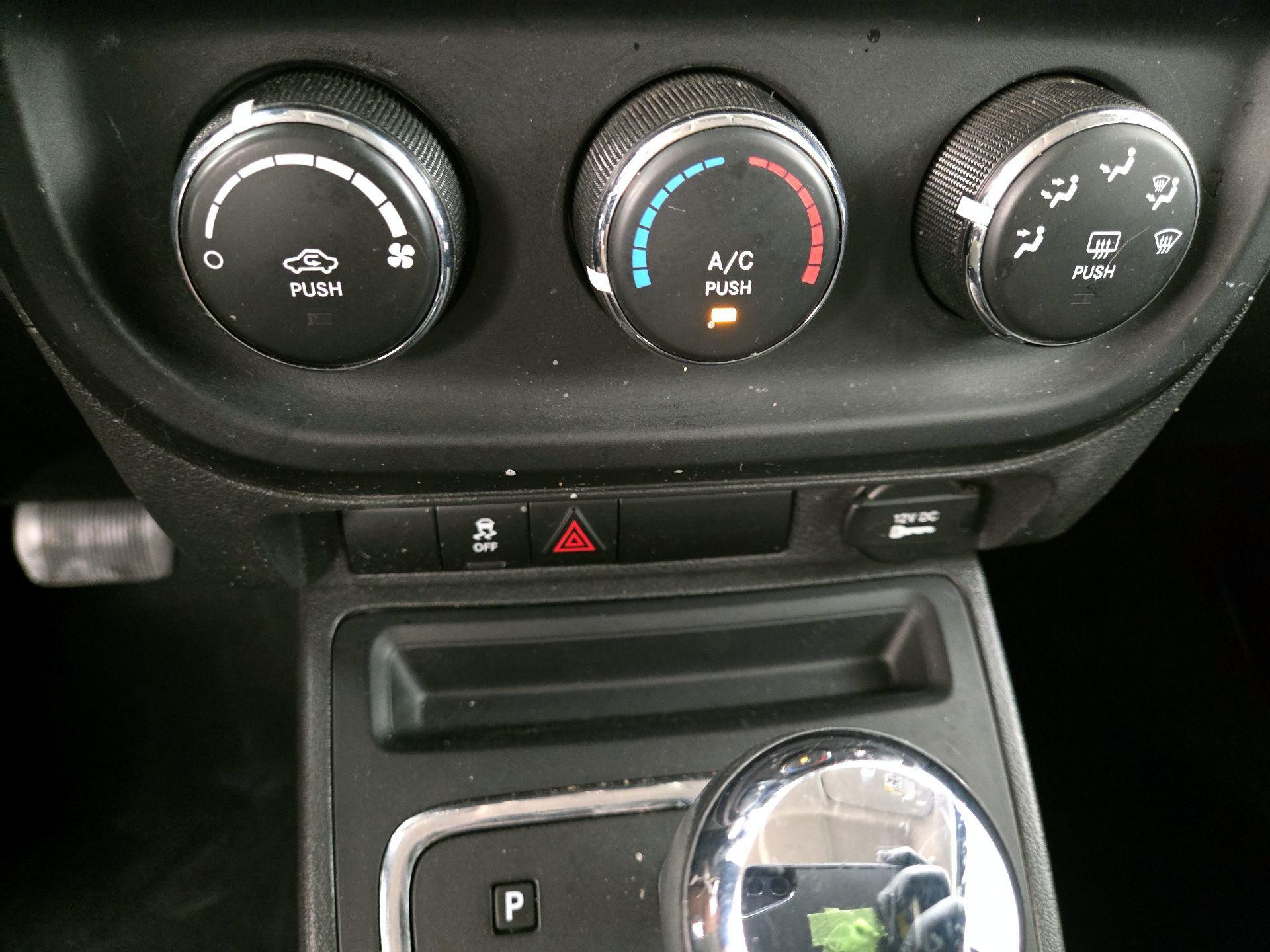 Thumbnail: 2017 Jeep Patriot - 15