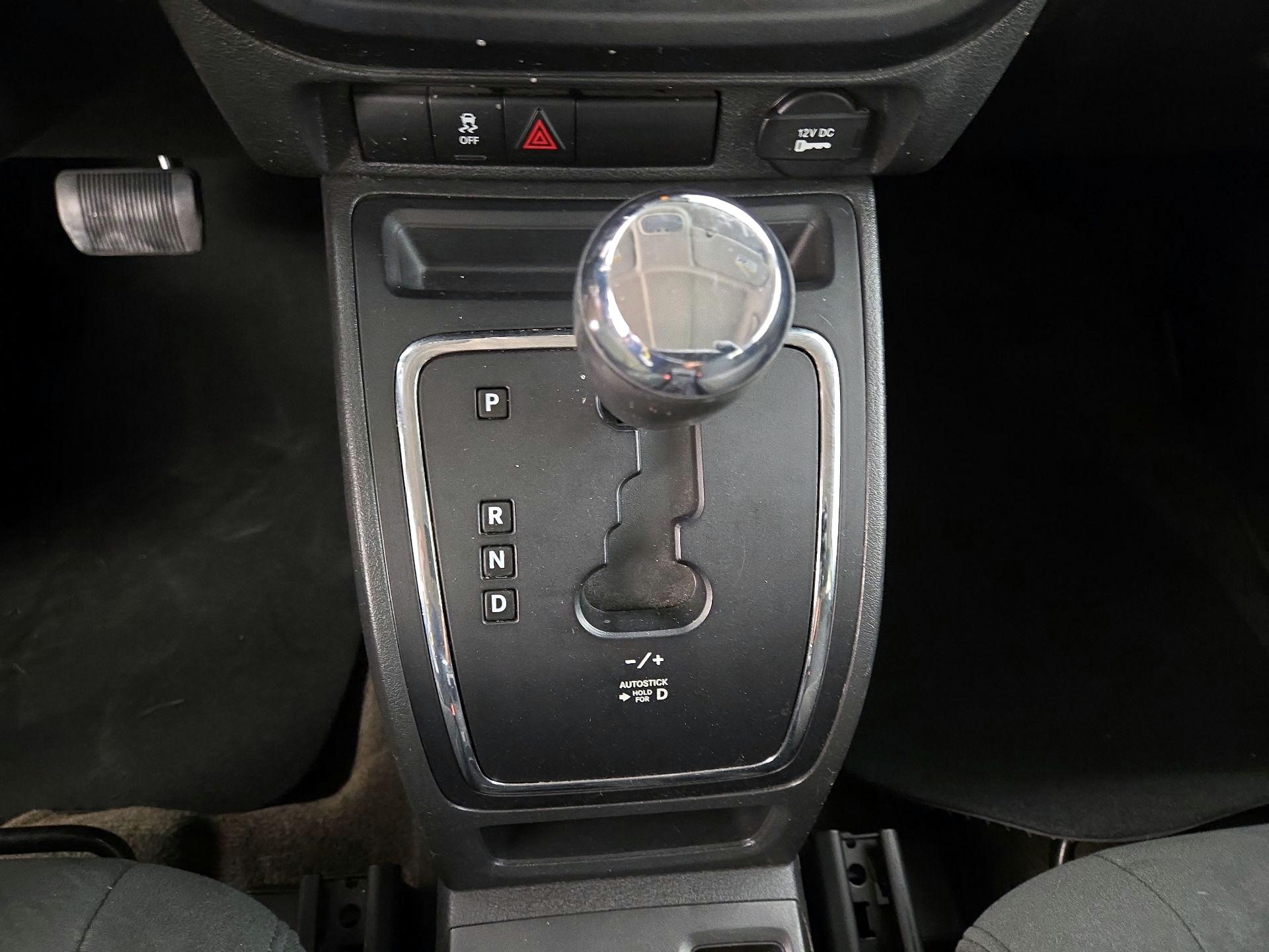 Thumbnail: 2017 Jeep Patriot - 16