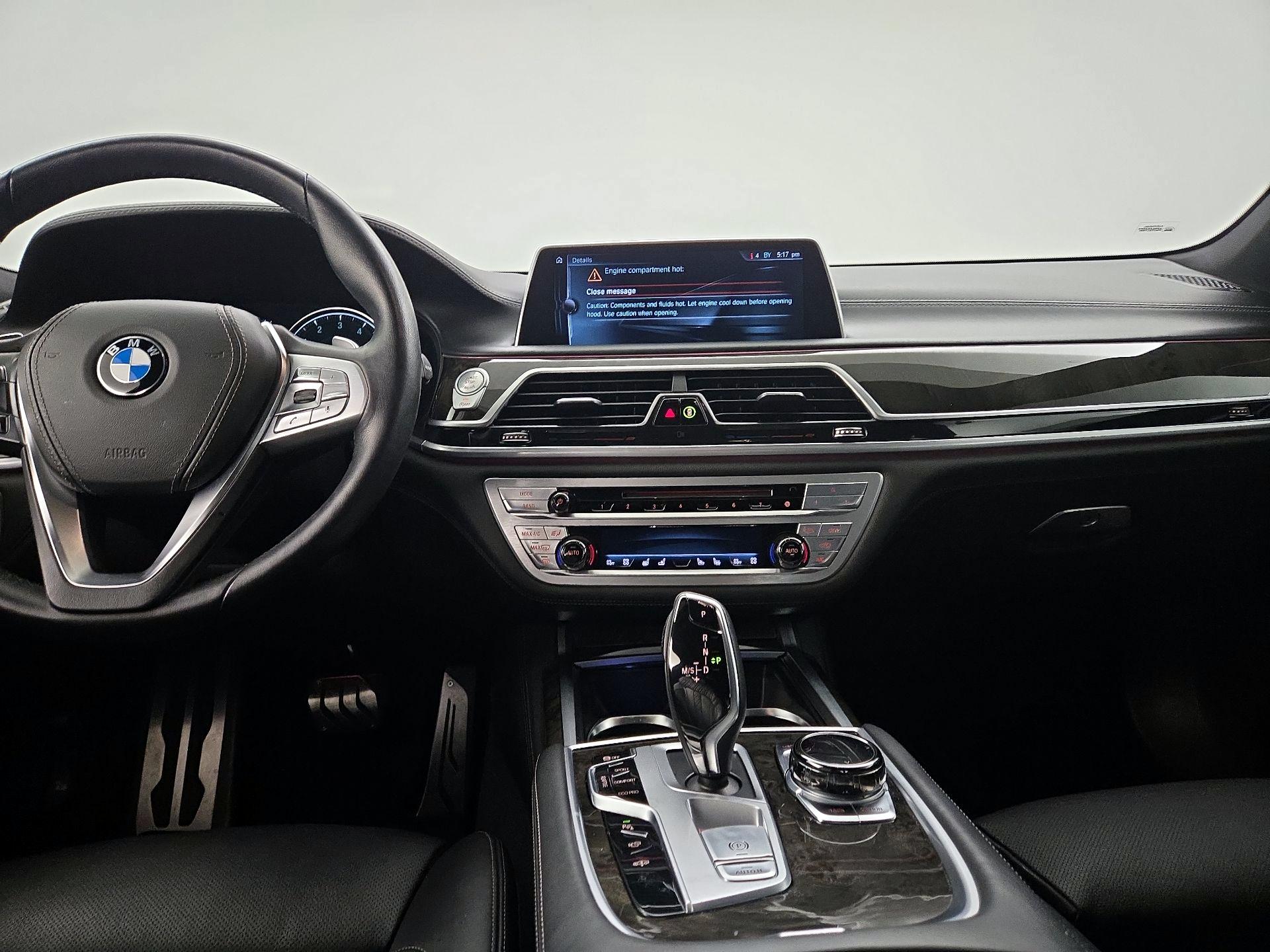 Thumbnail: 2017 BMW 7 Series - 9