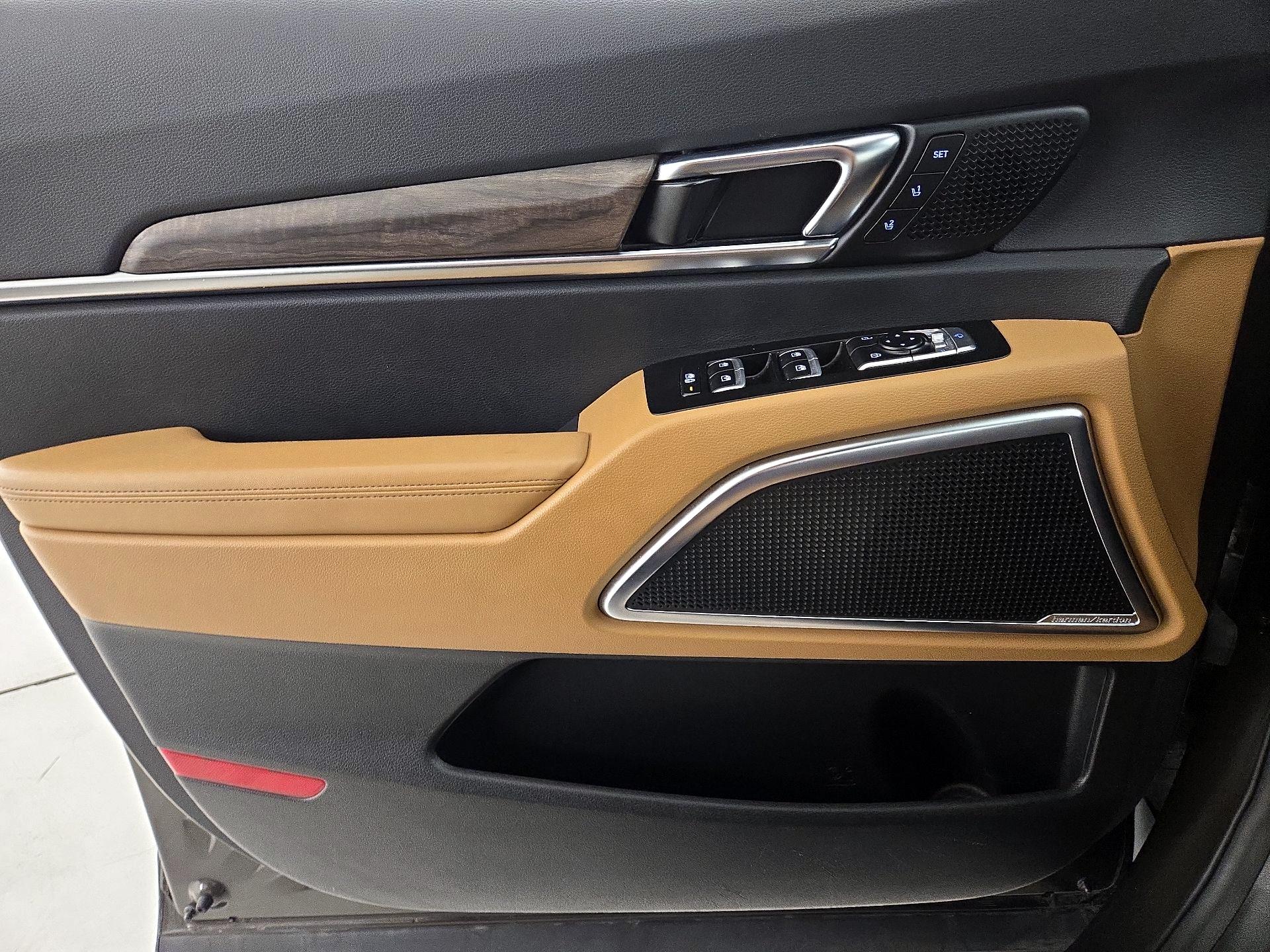 Thumbnail: 2020 Kia Telluride - 12