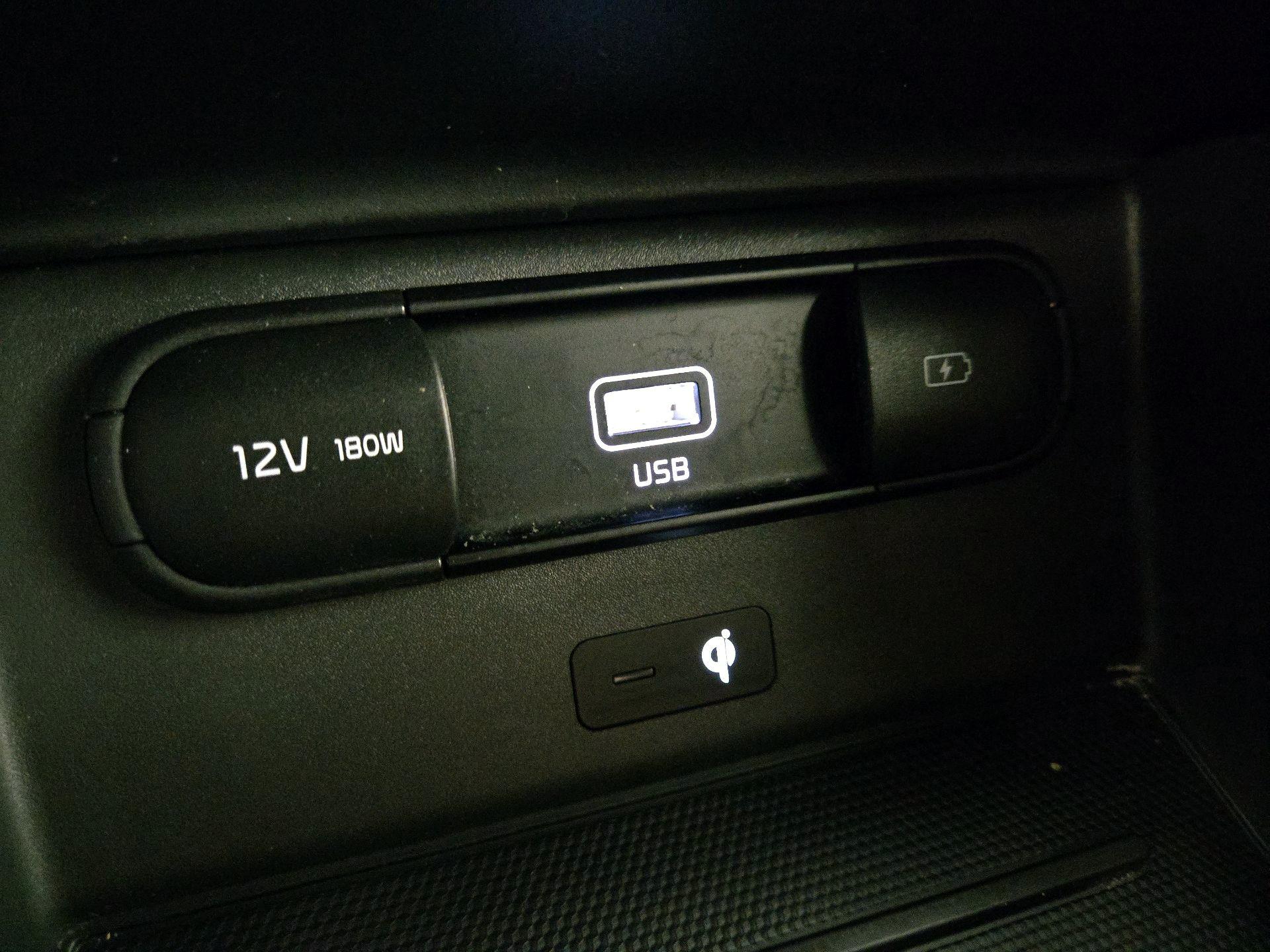 Thumbnail: 2020 Kia Telluride - 19