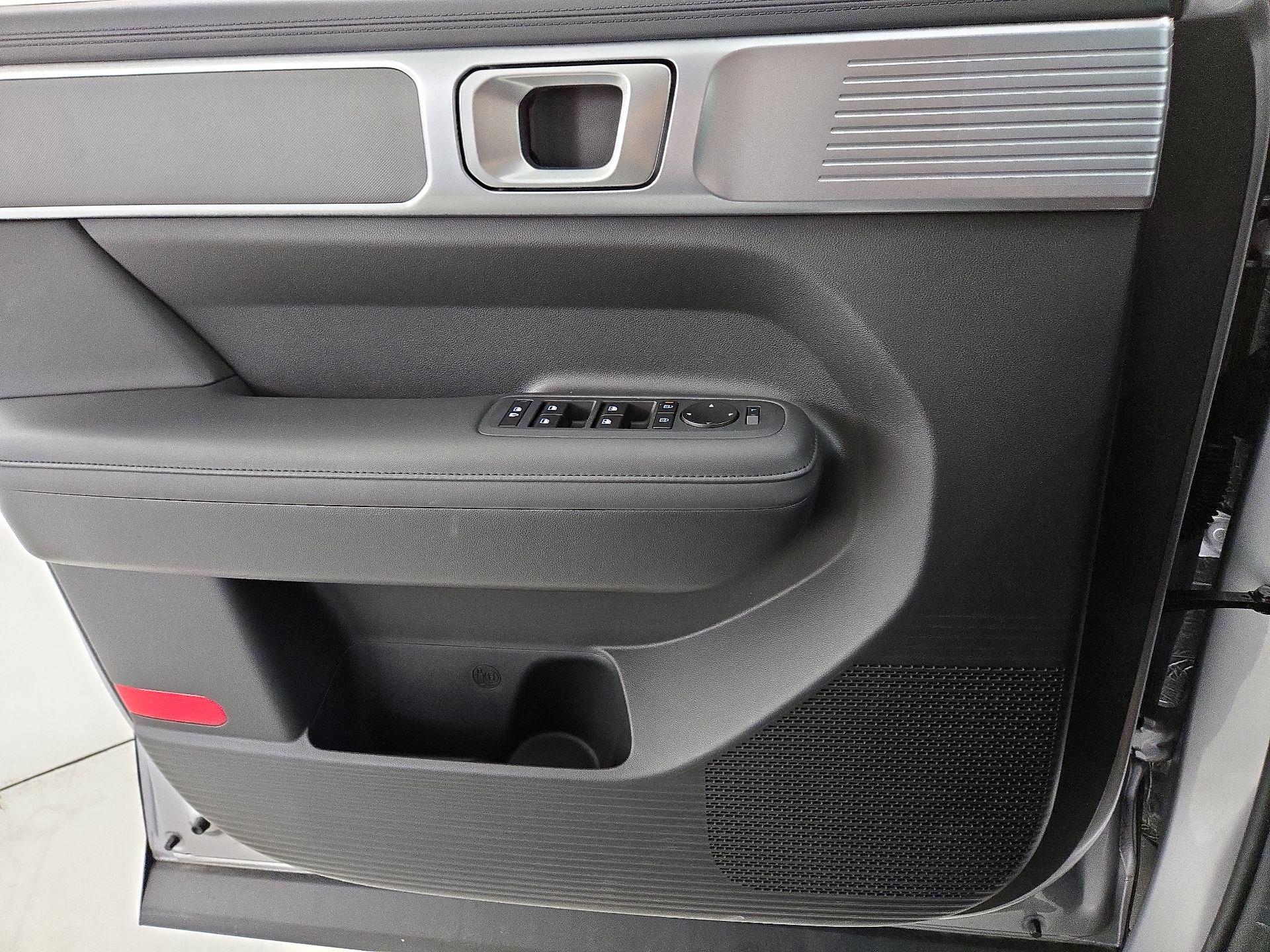 Thumbnail: 2024 Hyundai Santa Fe - 12