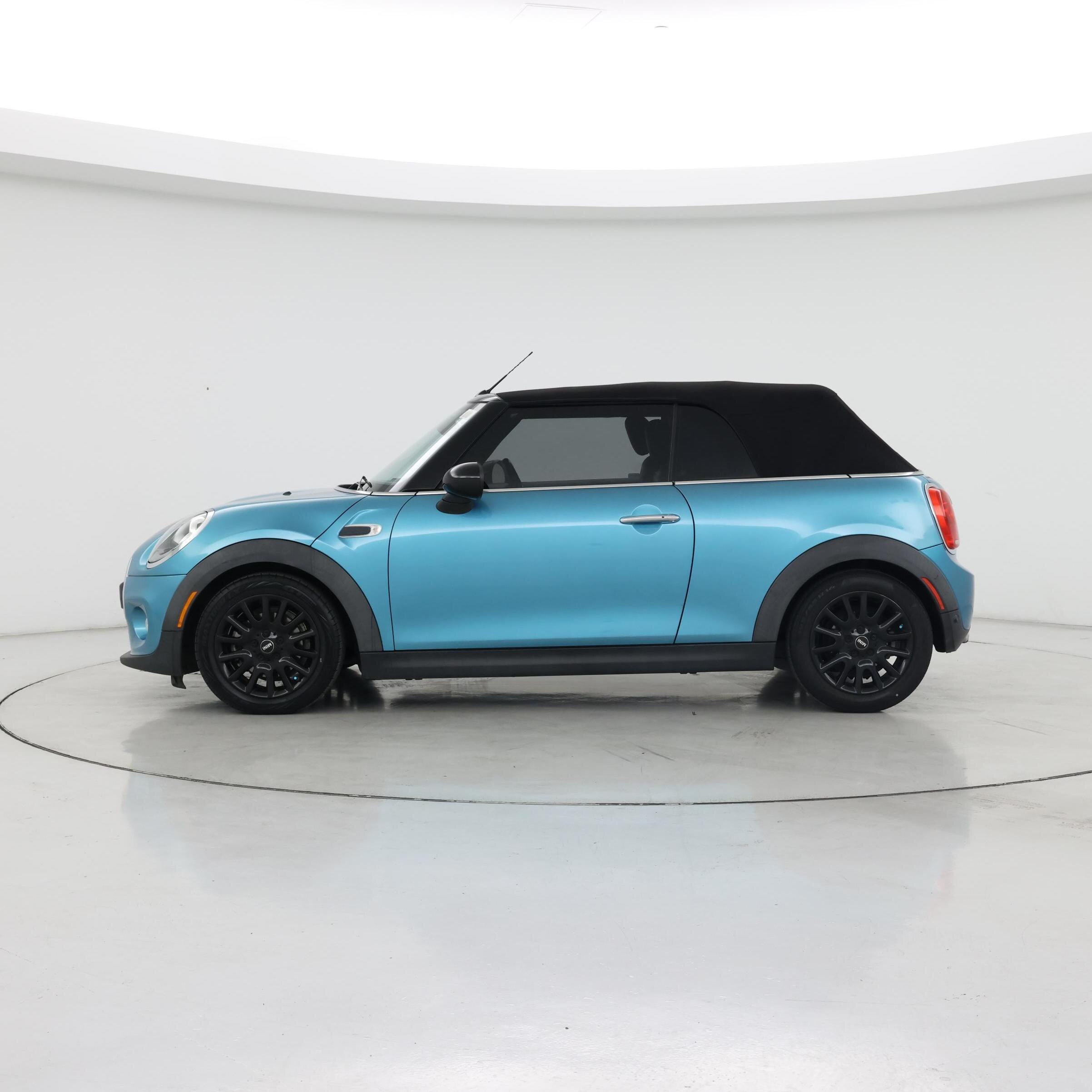 Thumbnail: 2017 MINI Cooper - 3