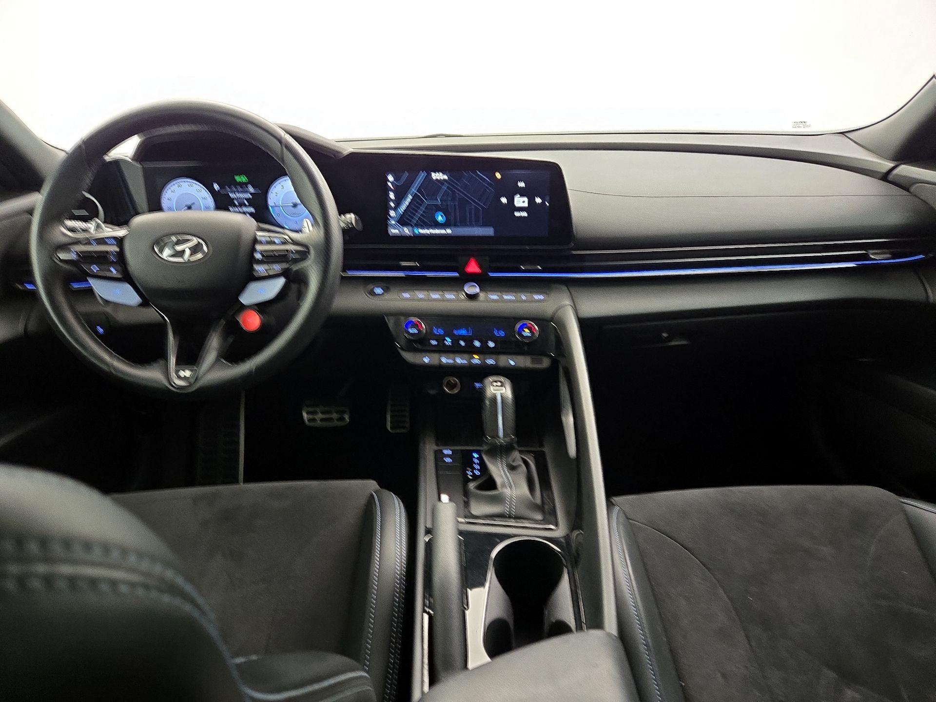 Thumbnail: 2022 Hyundai Elantra - 9