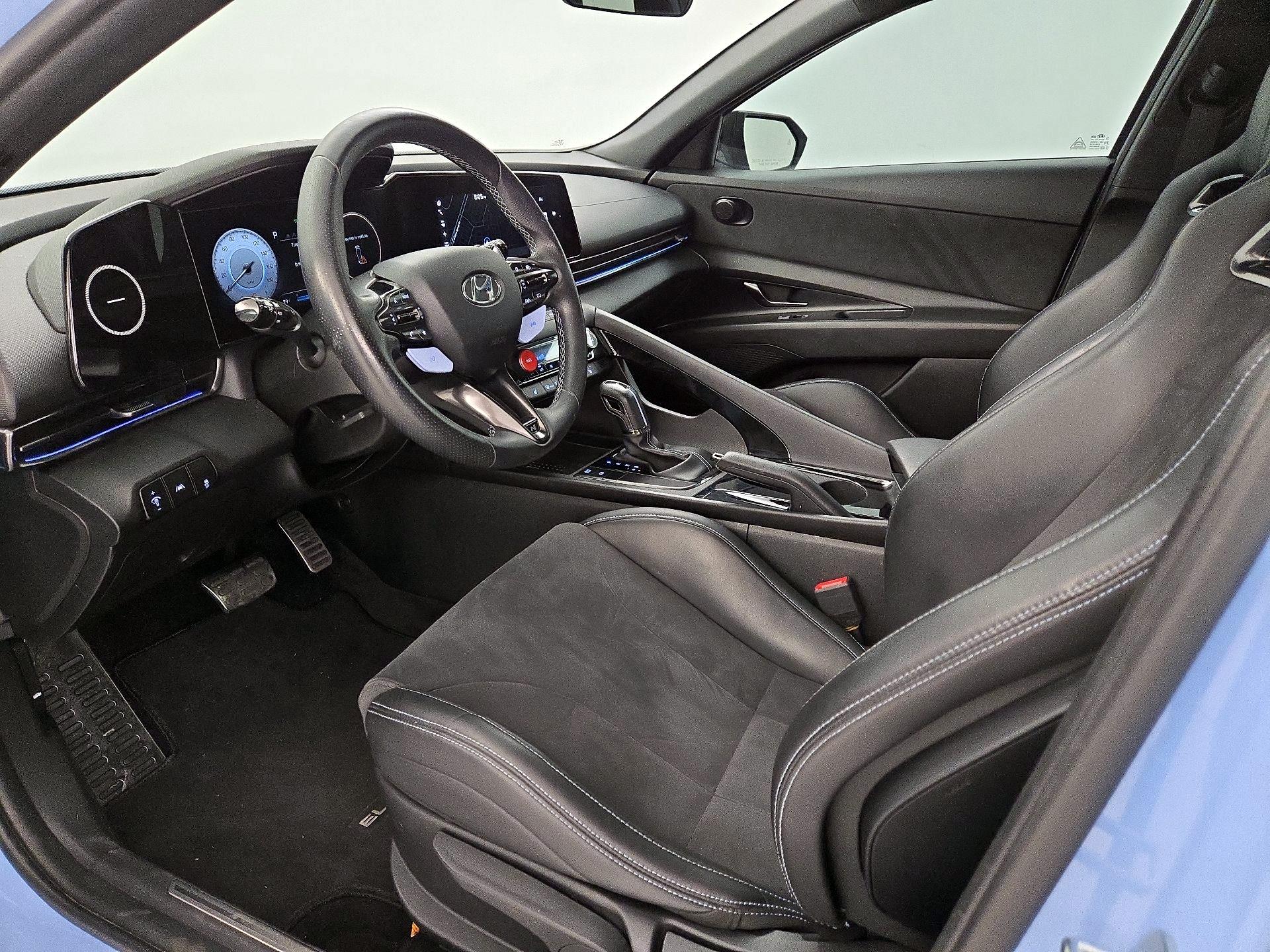 Thumbnail: 2022 Hyundai Elantra - 11